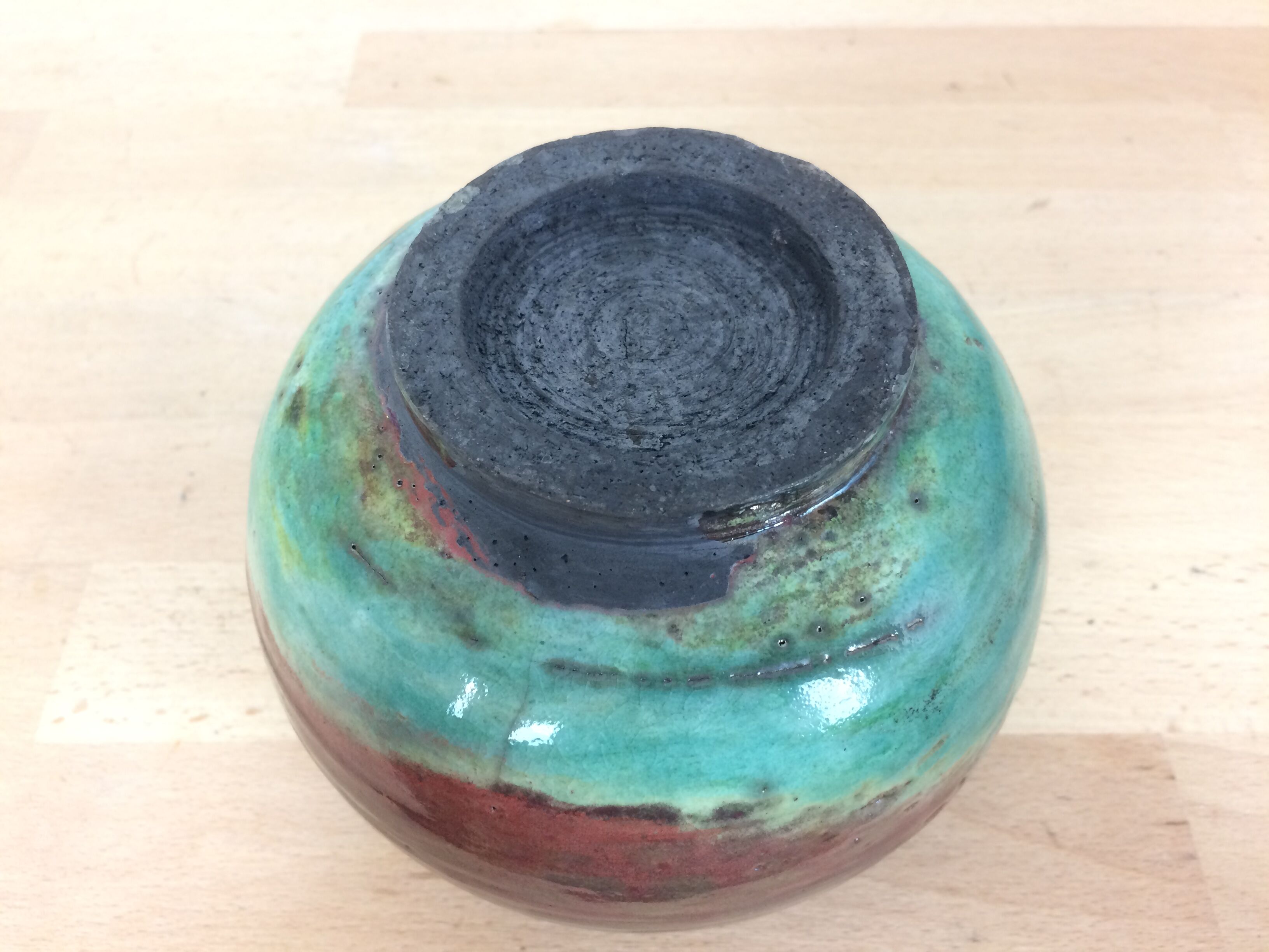 Vase raku ball pale green ceramic