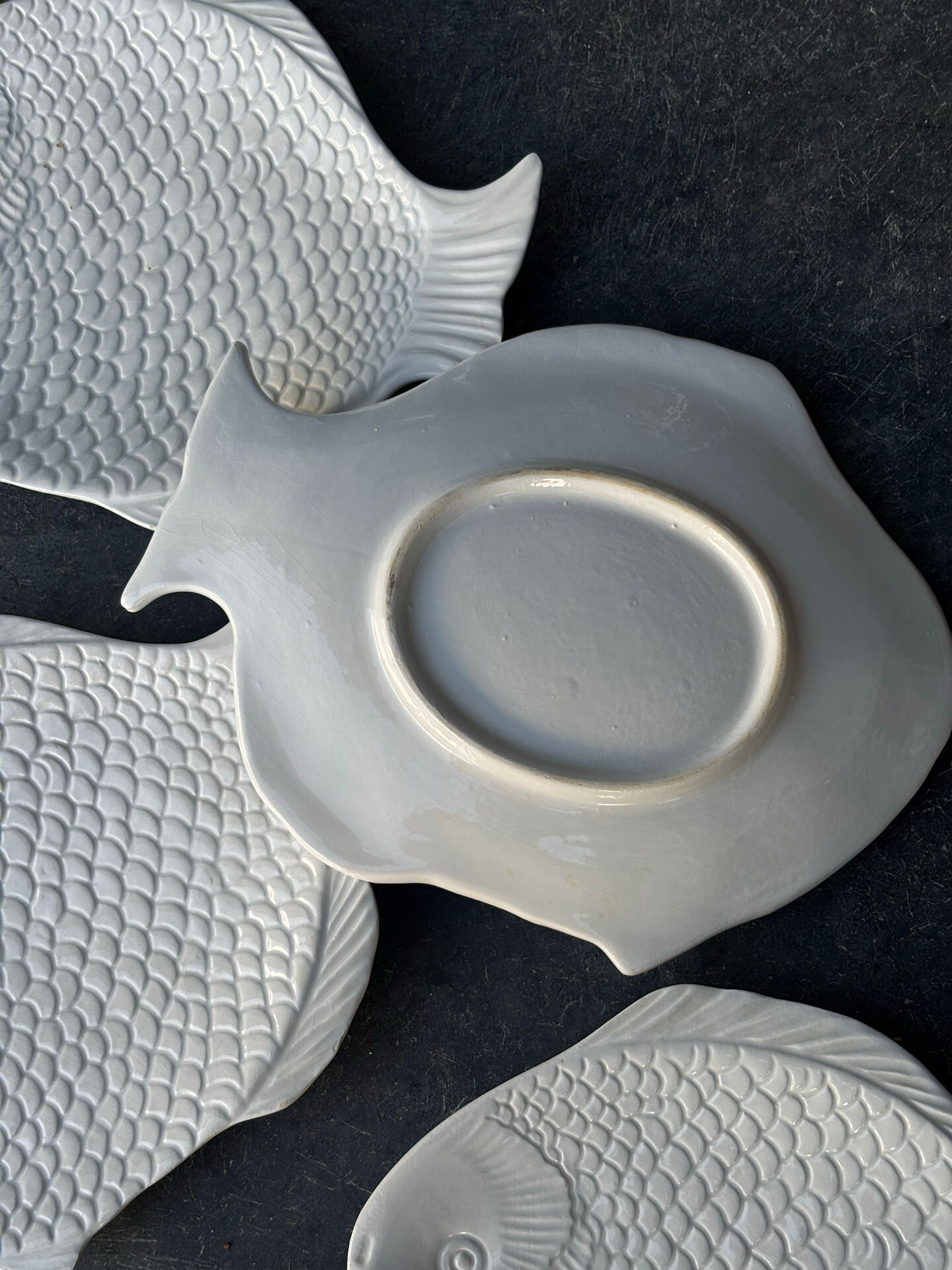 Lot de 4 assiettes poisson en faïence blanche
