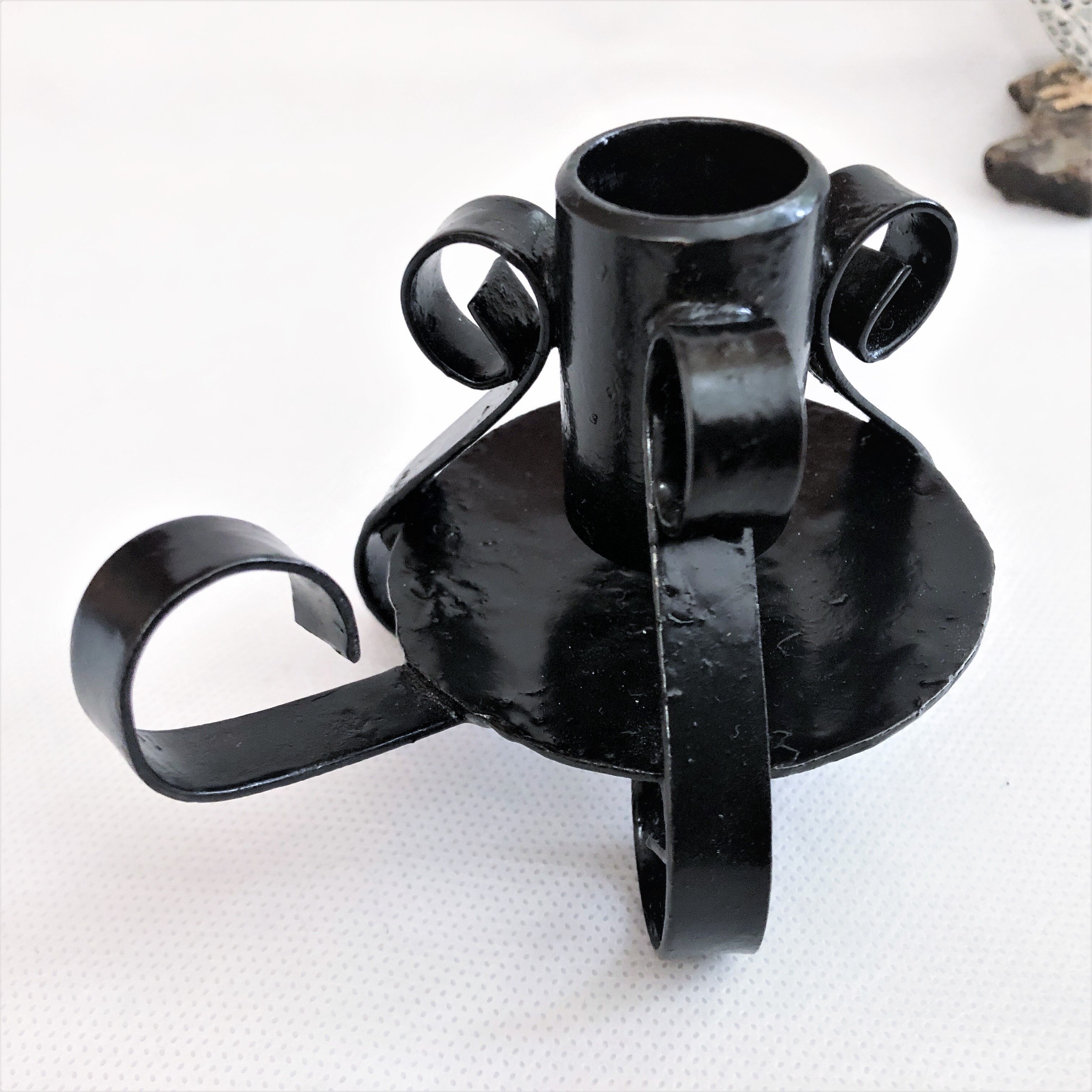 Petit bougeoir à main artisanal fer forgé noir vintage