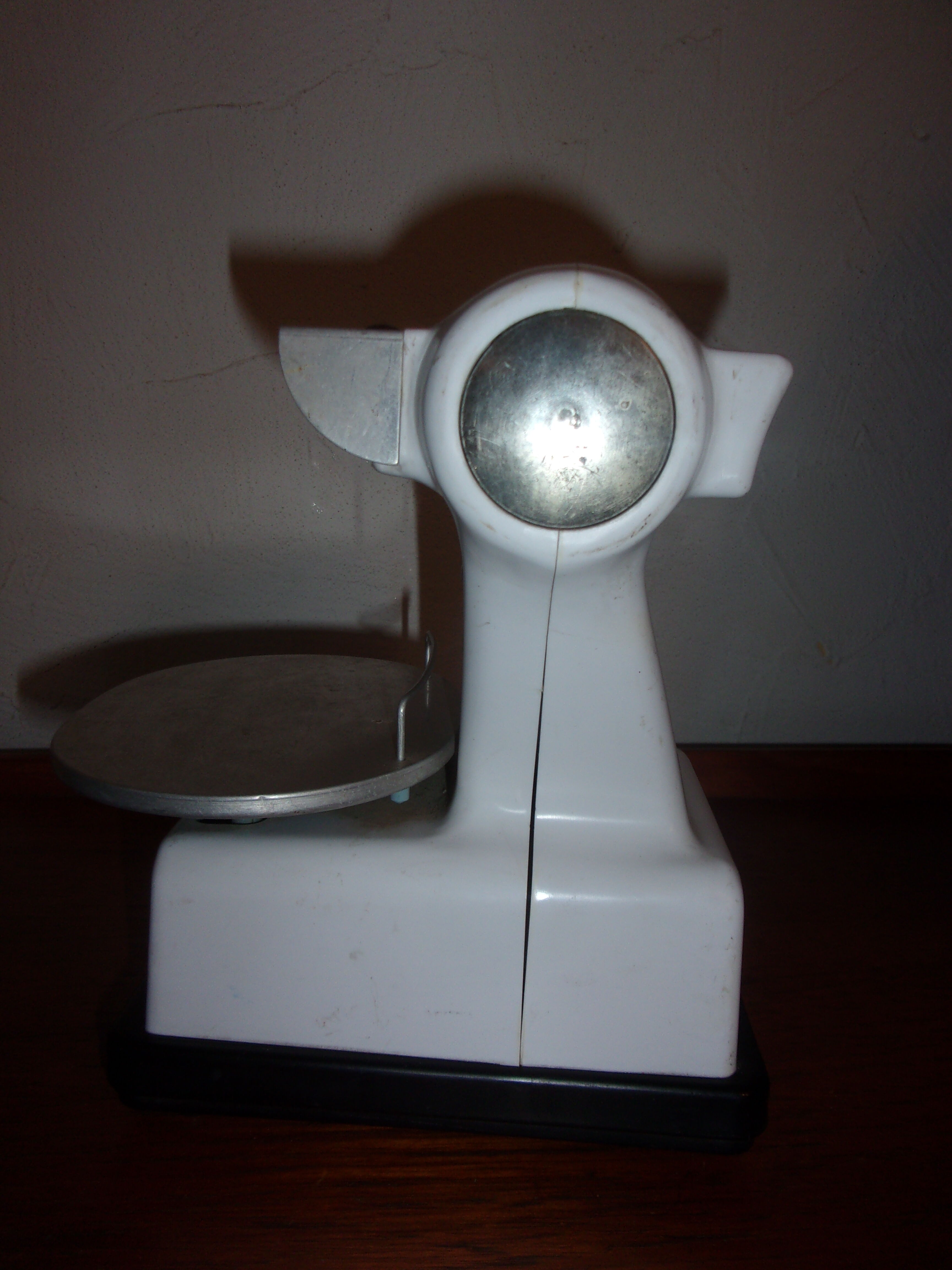 Toy balance white mountain 1960