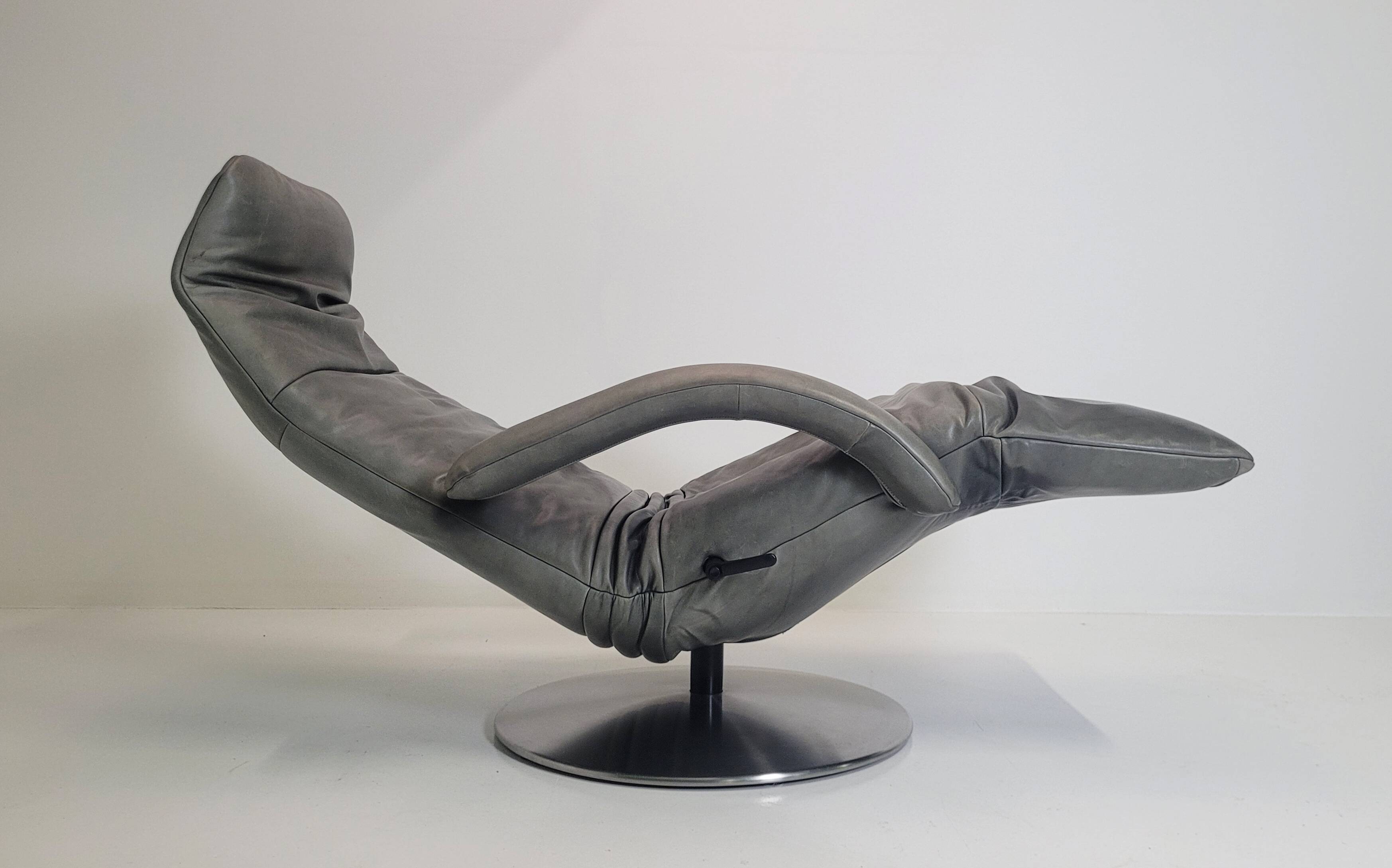 Jori Yoga Recliner – Mono-Move