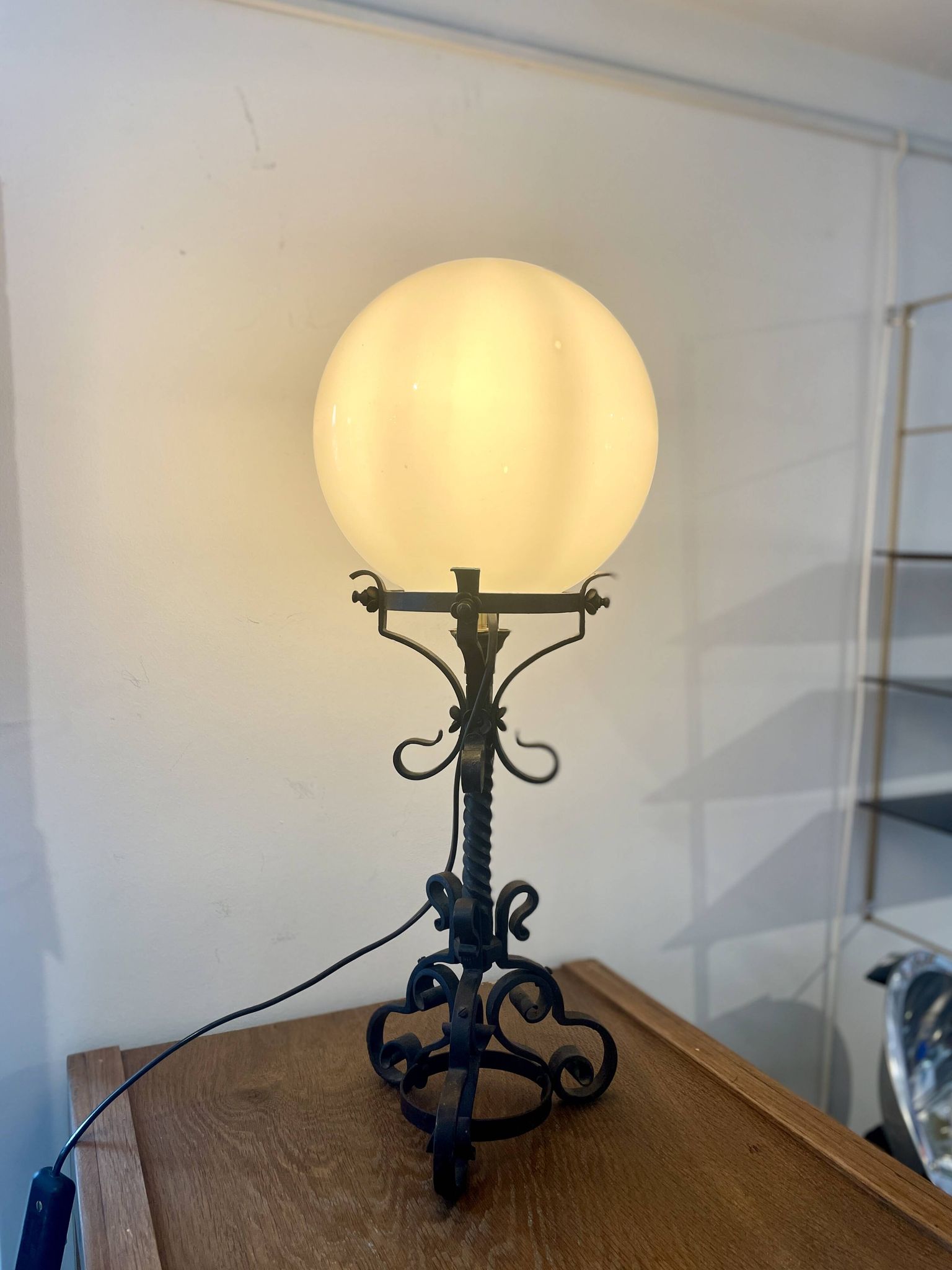 Art Nouveau lamp in wrought iron
