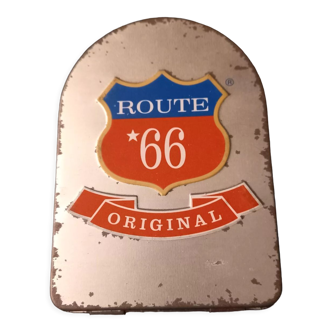 Boite publicitaire tôle "cigarette route 66''