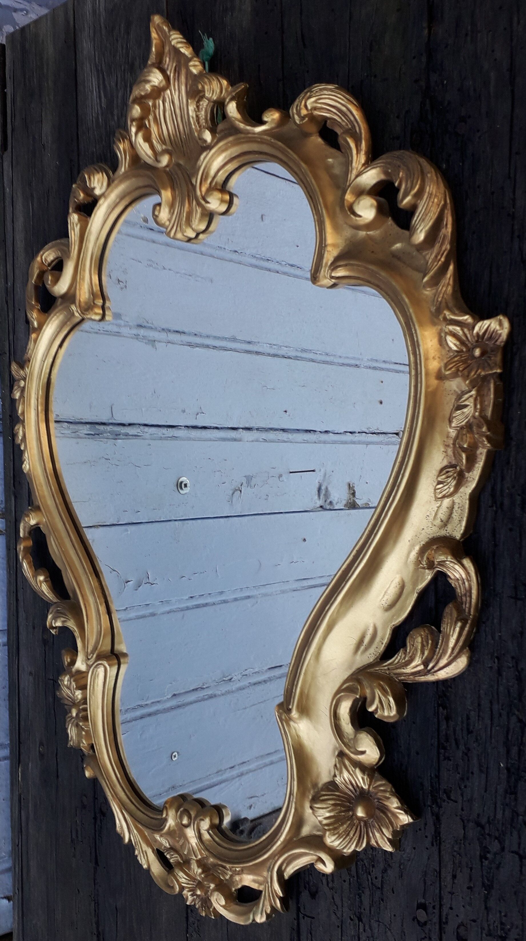 Miroir en resine doré 62 x46 cm