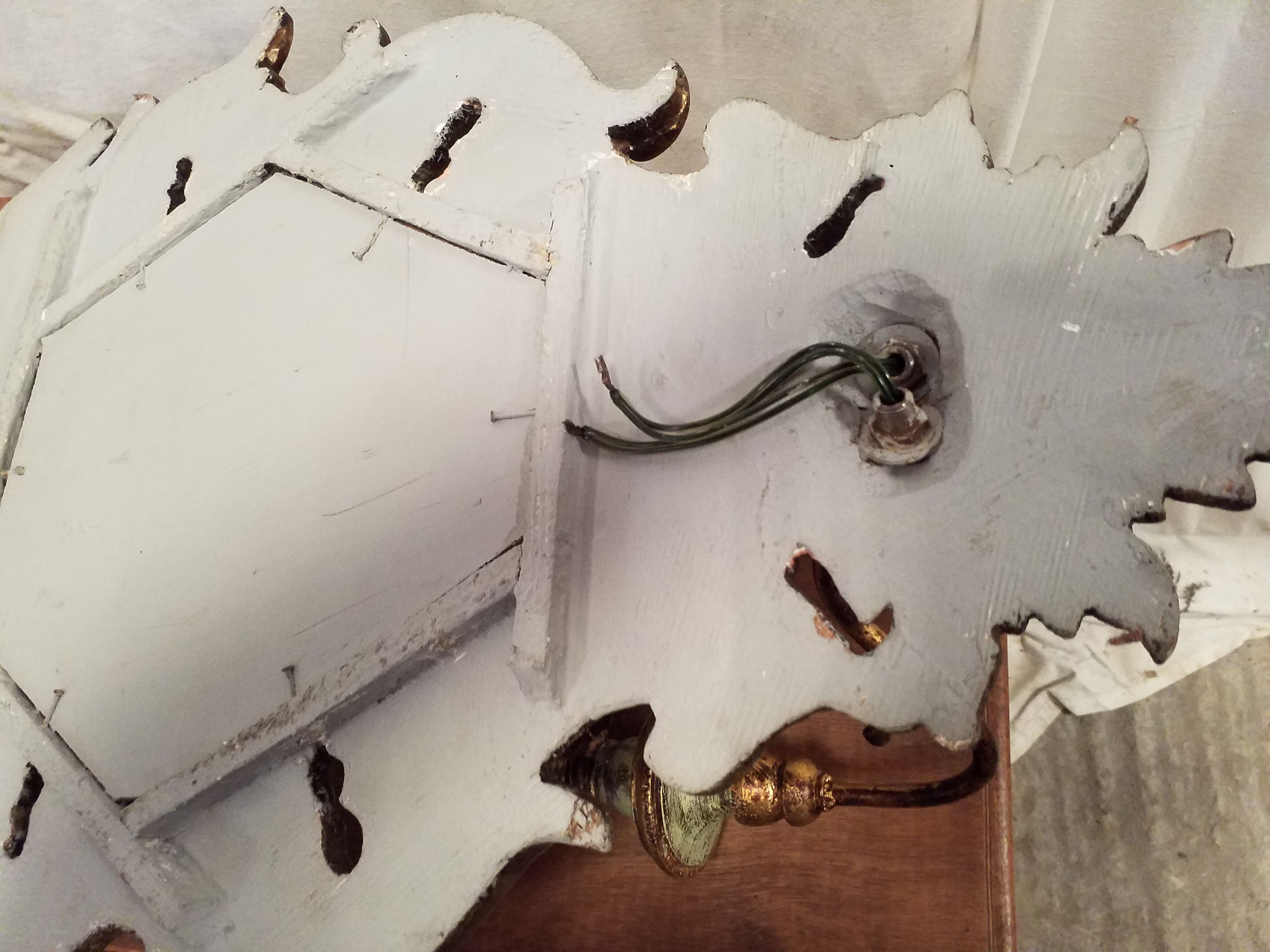 Venetian style wall lamp