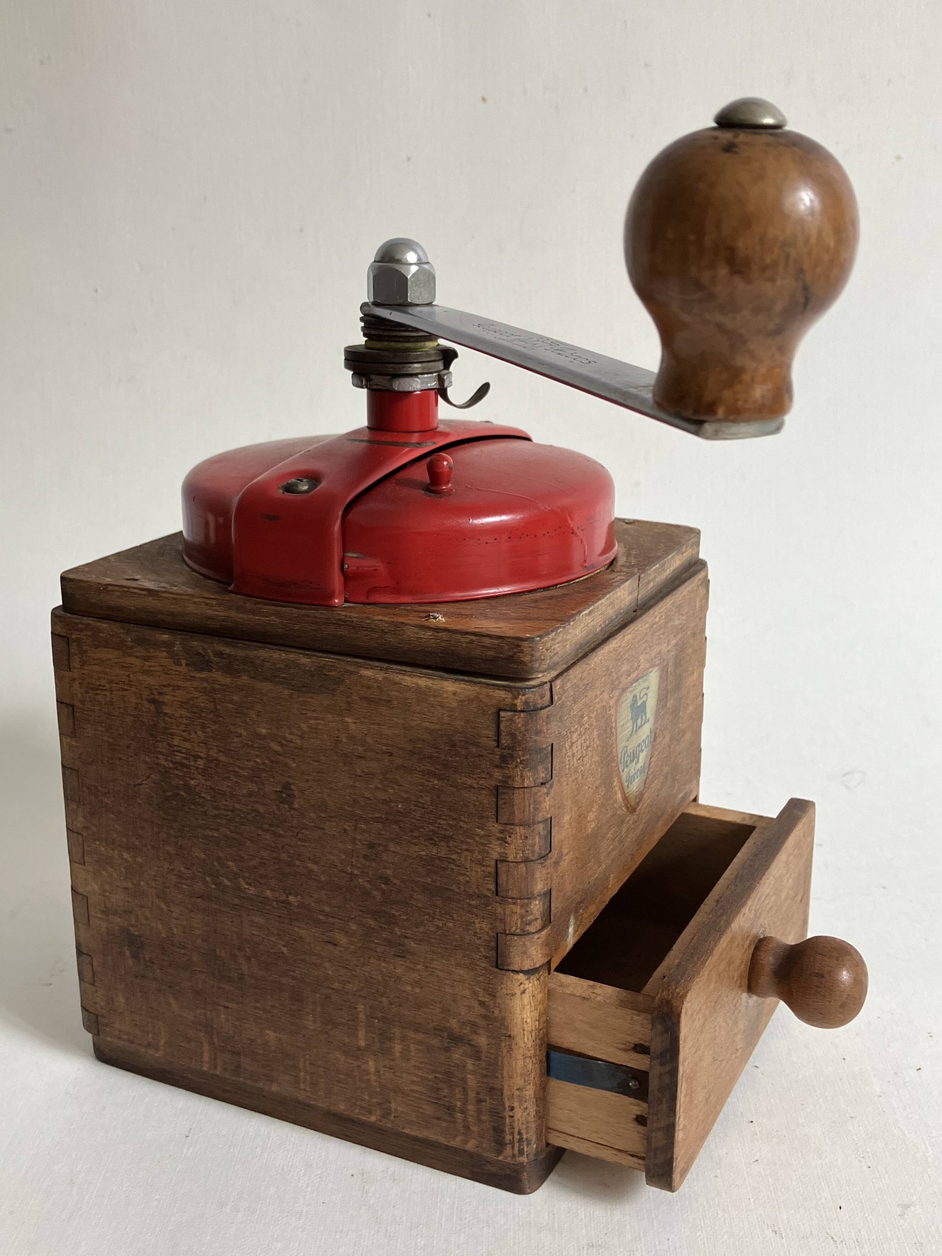 Peugeot Frères coffee grinder, kitchen decoration