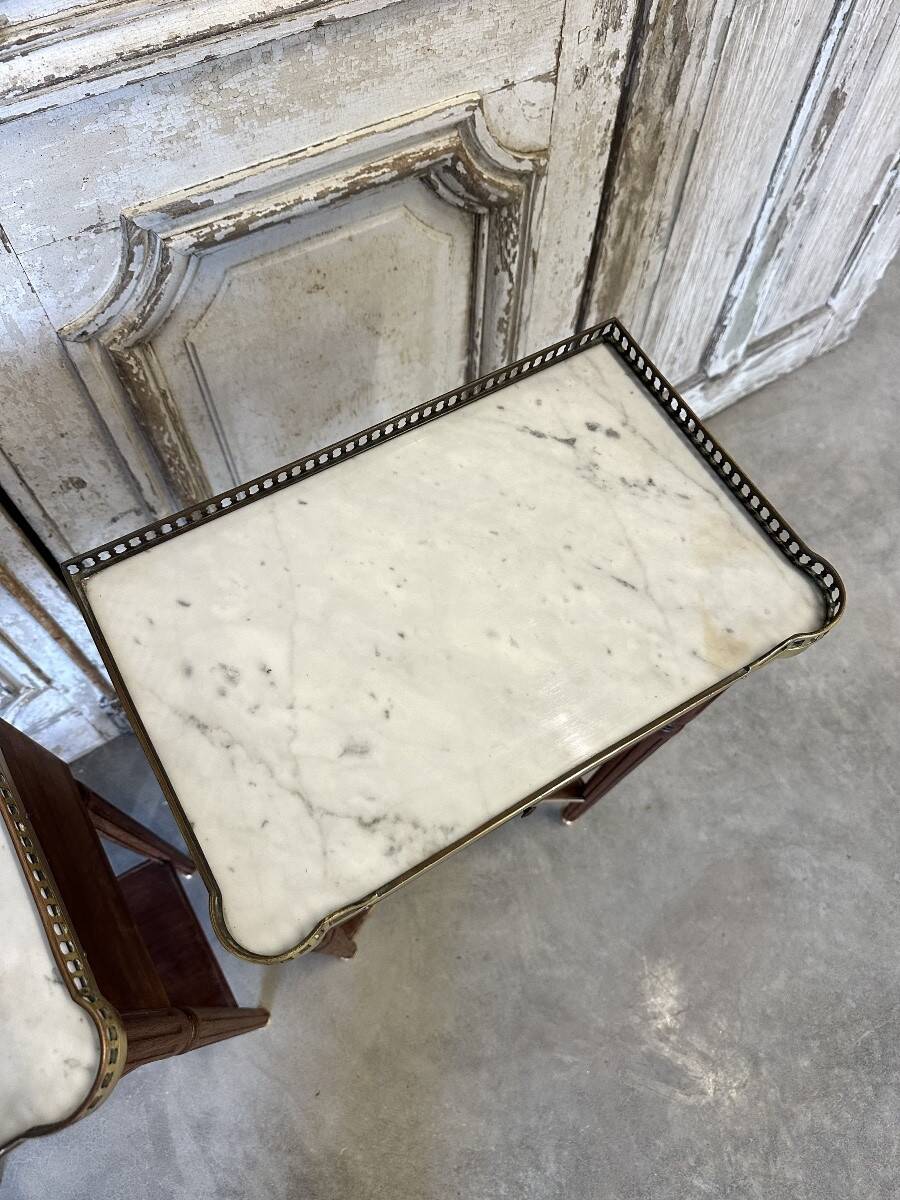Paire de chevets Louis XVI circa 1960
