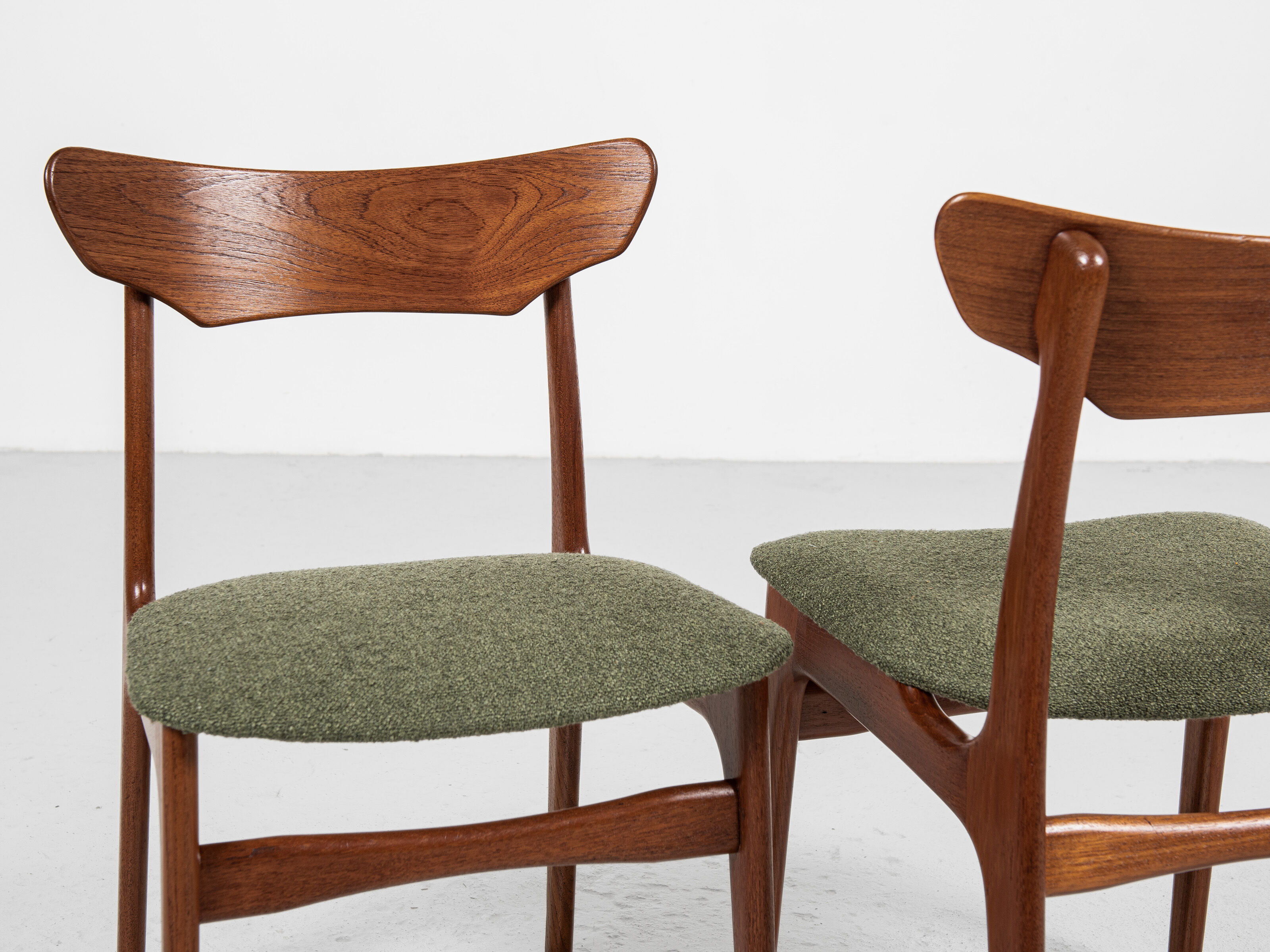 10 chairs in teak by Schiønning & Elgaard 1960s