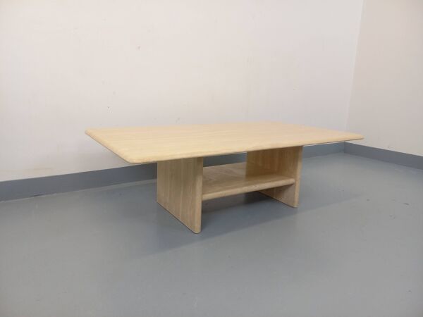 Table basse rectangulaire vintage en travertin avec porte-revue