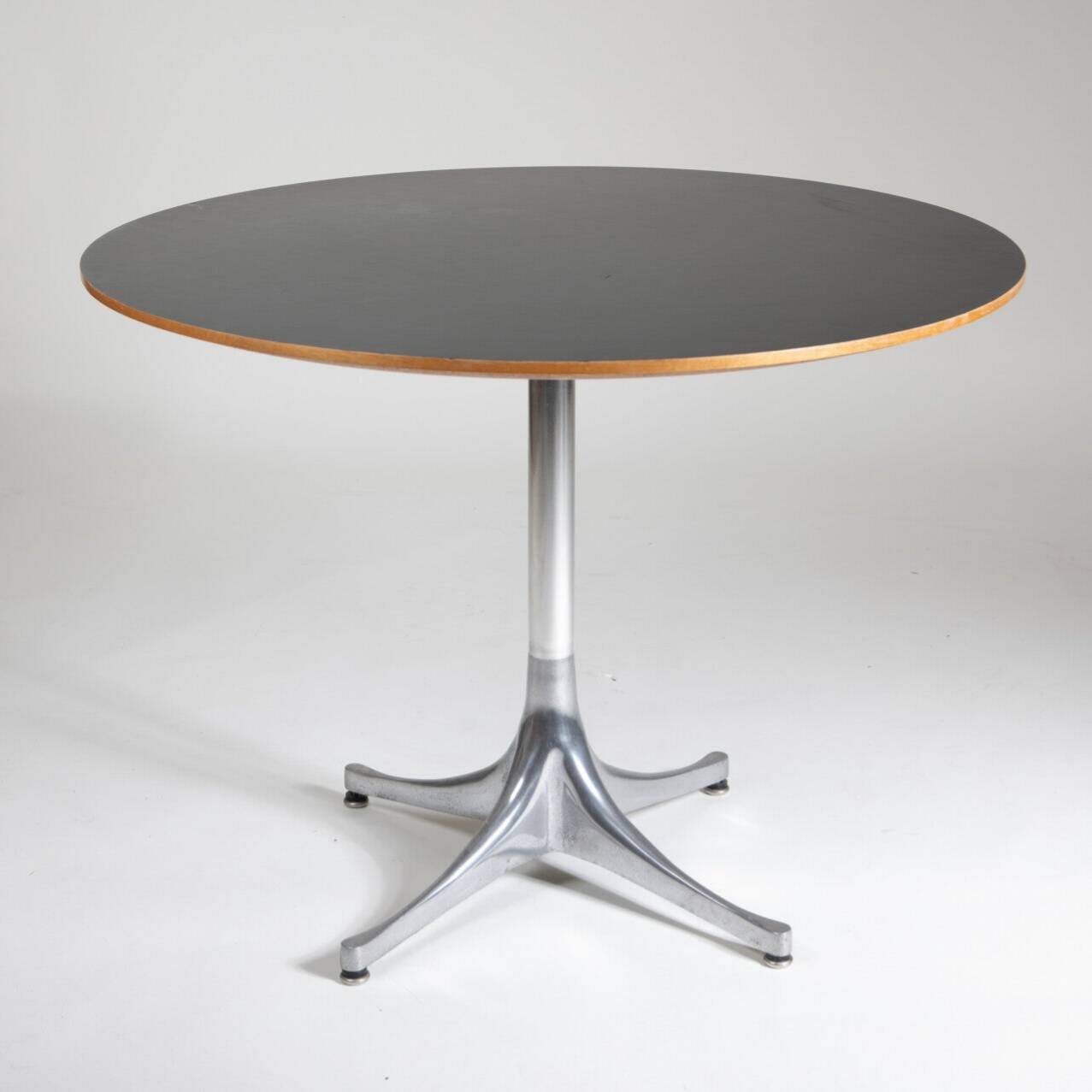 Table basse sur pied par George Nelson pour Herman Miller USA
