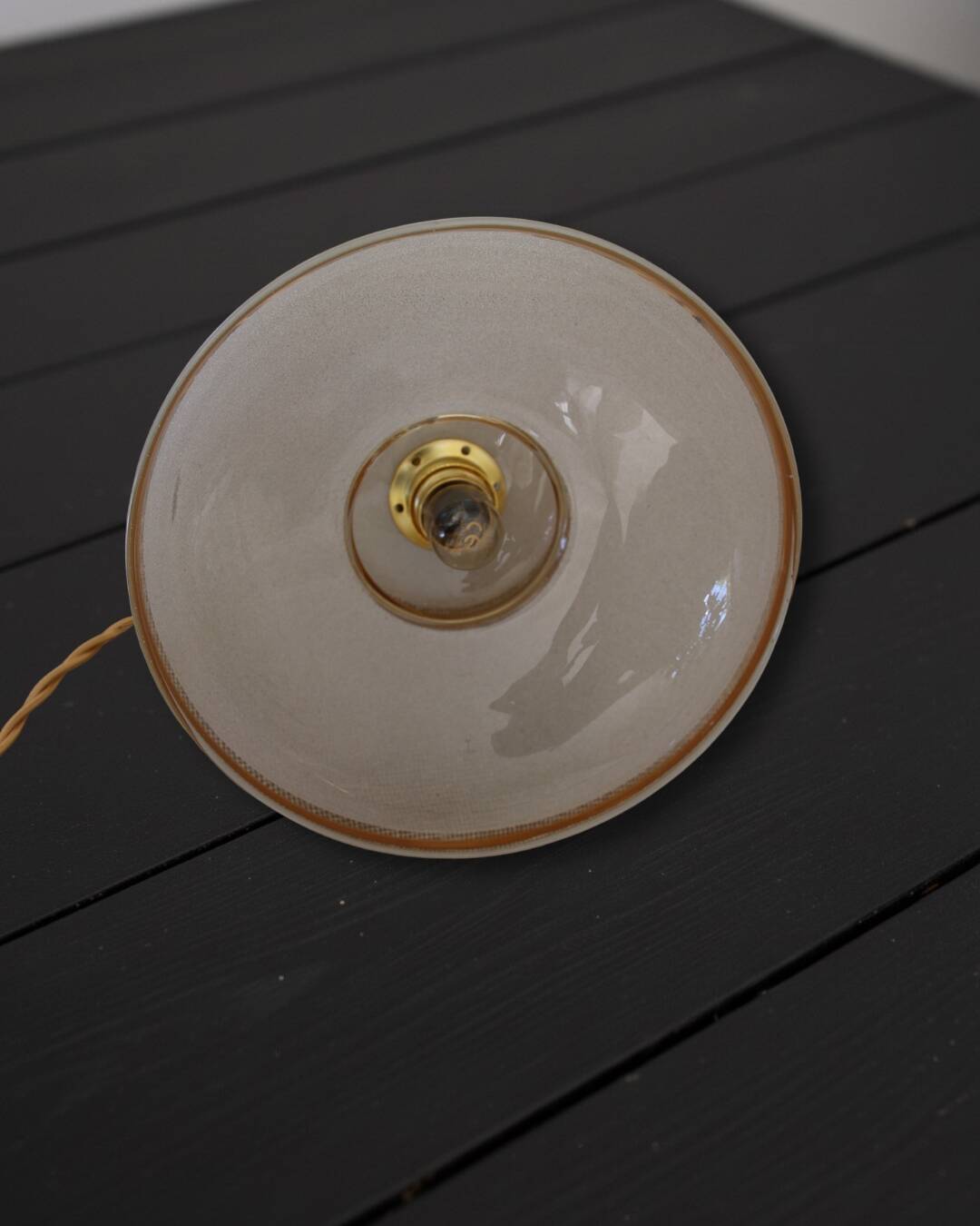 Frosted glass lamp