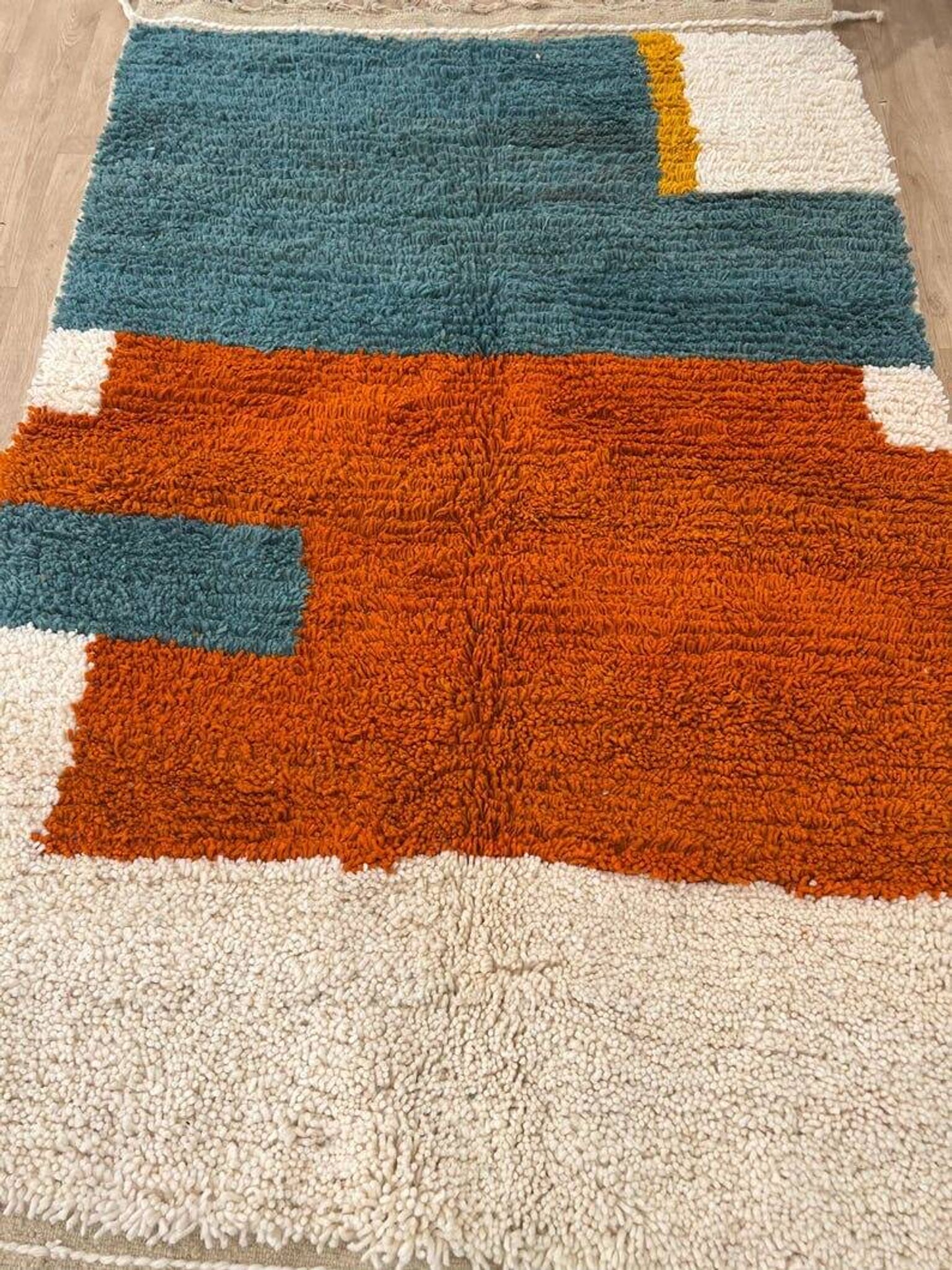 Tapis en laine naturelle fait main taille 150 x 250 cm