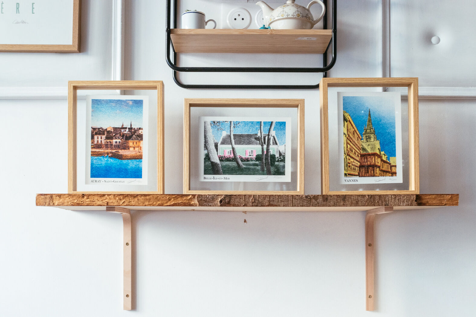 Framed Risography poster, 27 x 22, limited edition 100ex., cotton paper 130 grams - Belle-Île