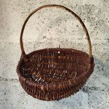 Basket of popular art in wicker – Handle carved with snakes – 20th century