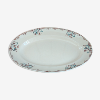 Plat ovale en porcelaine