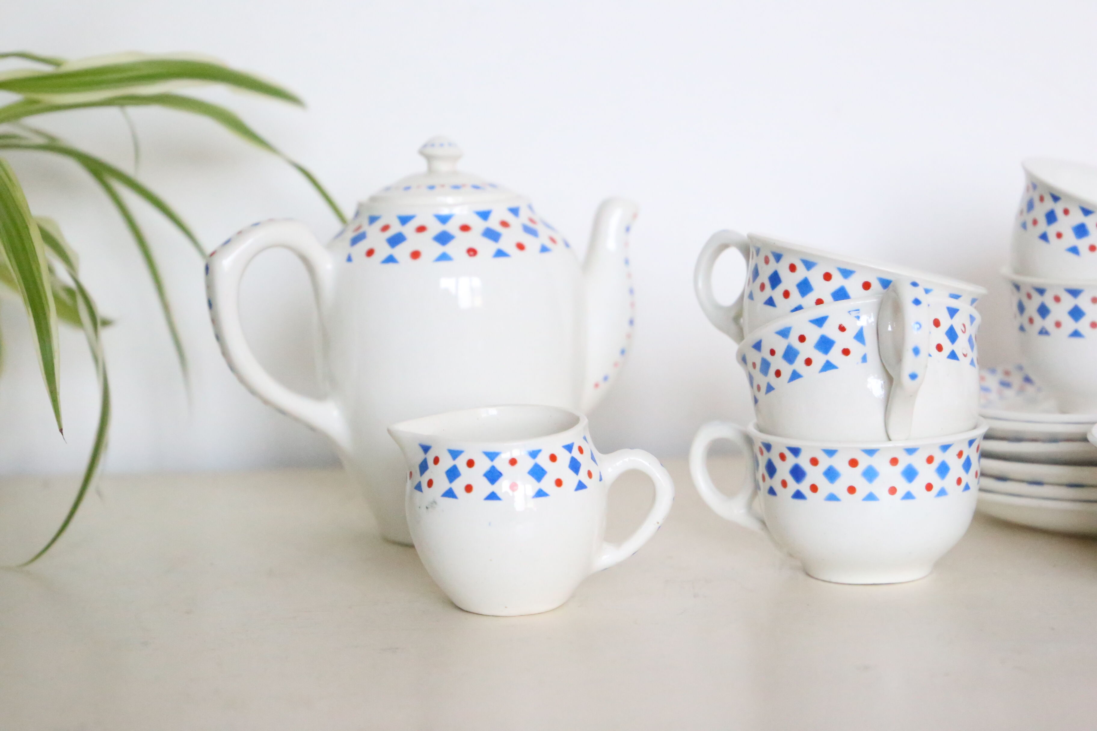 Coffee/tea service for children, 1940 , Imperial Manufacture Royale Boch, Belgium