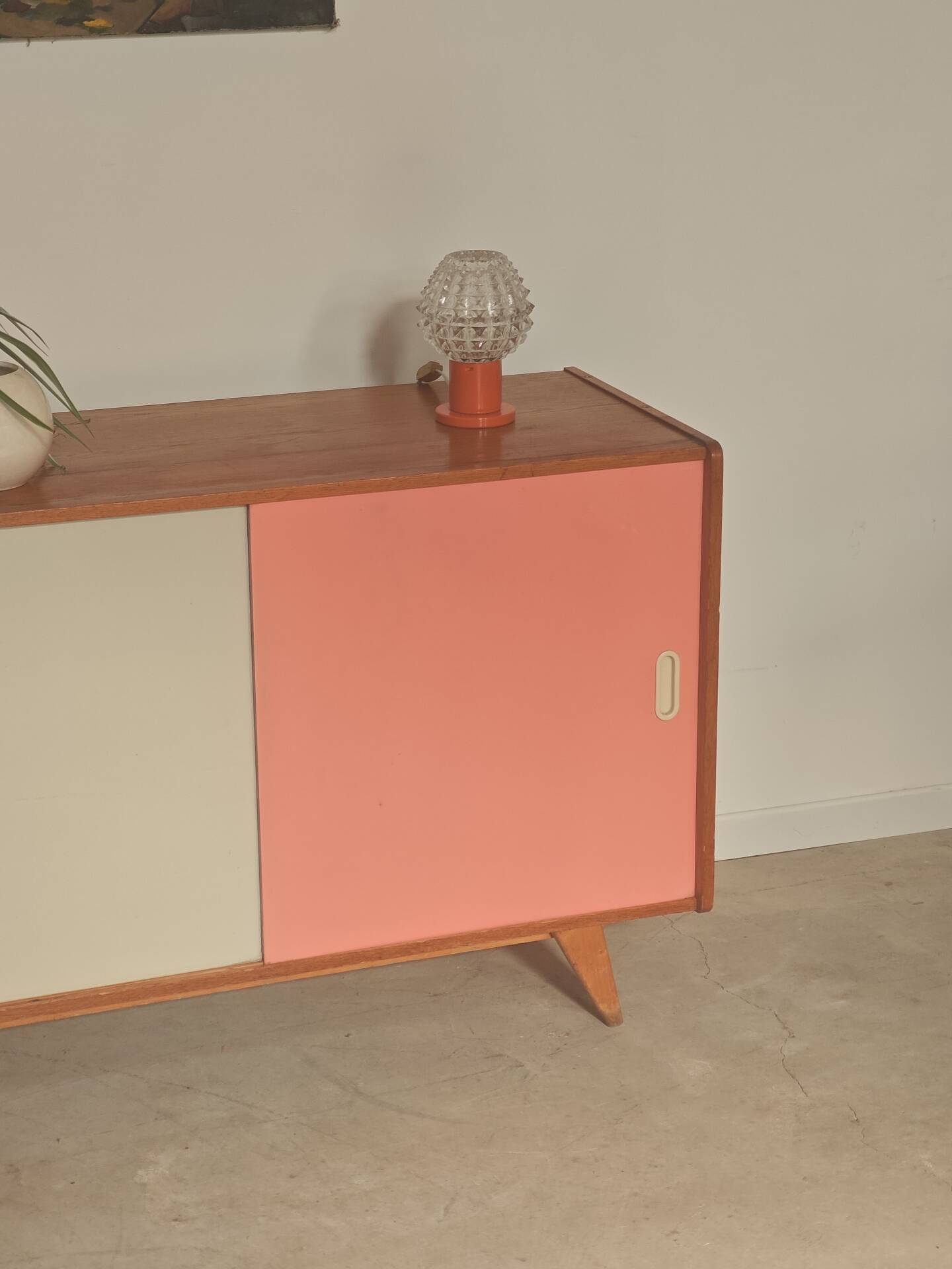 Buffet U452 pink and white by Jiri Jiroutek for Interier Praha