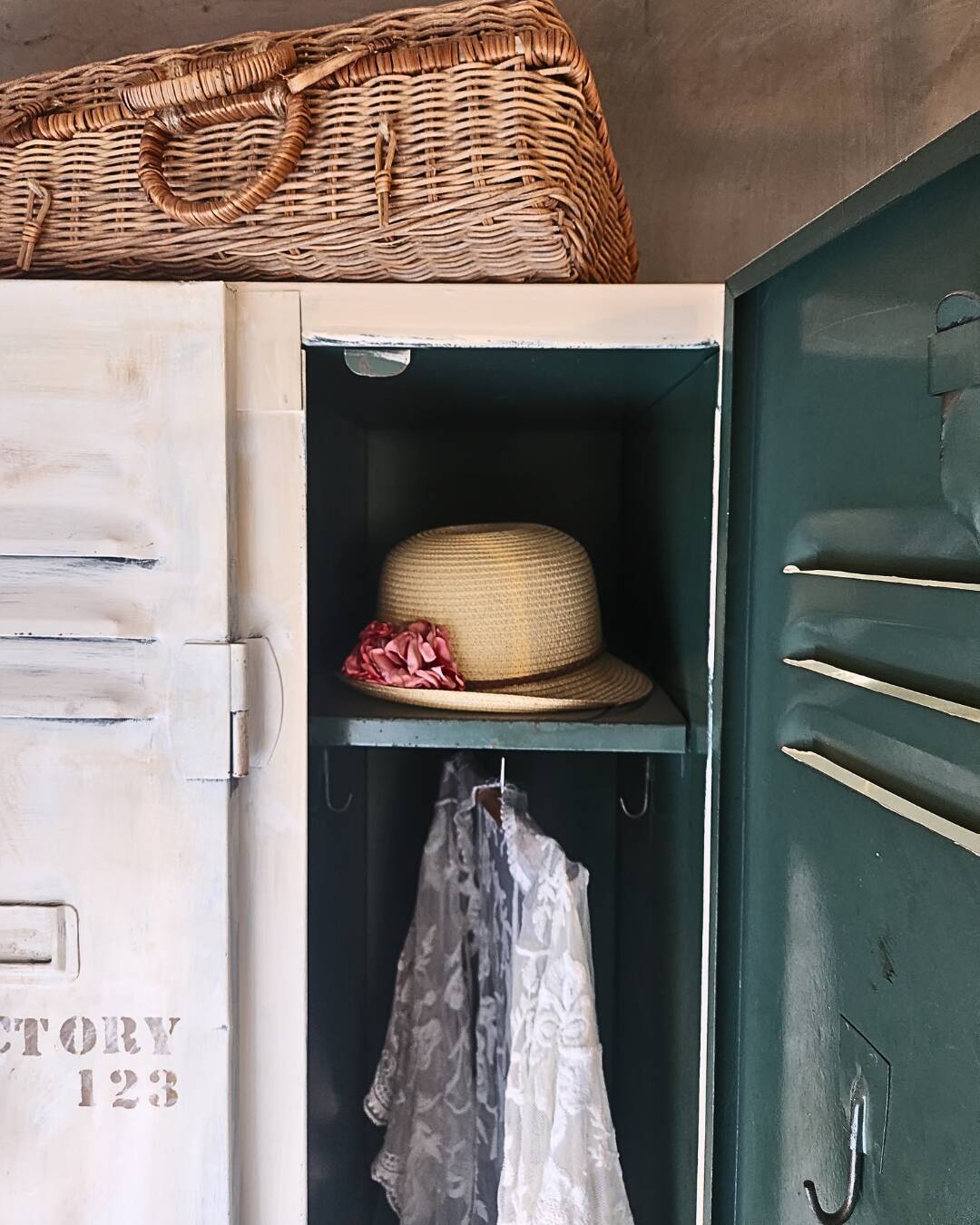 Armoire d' usine