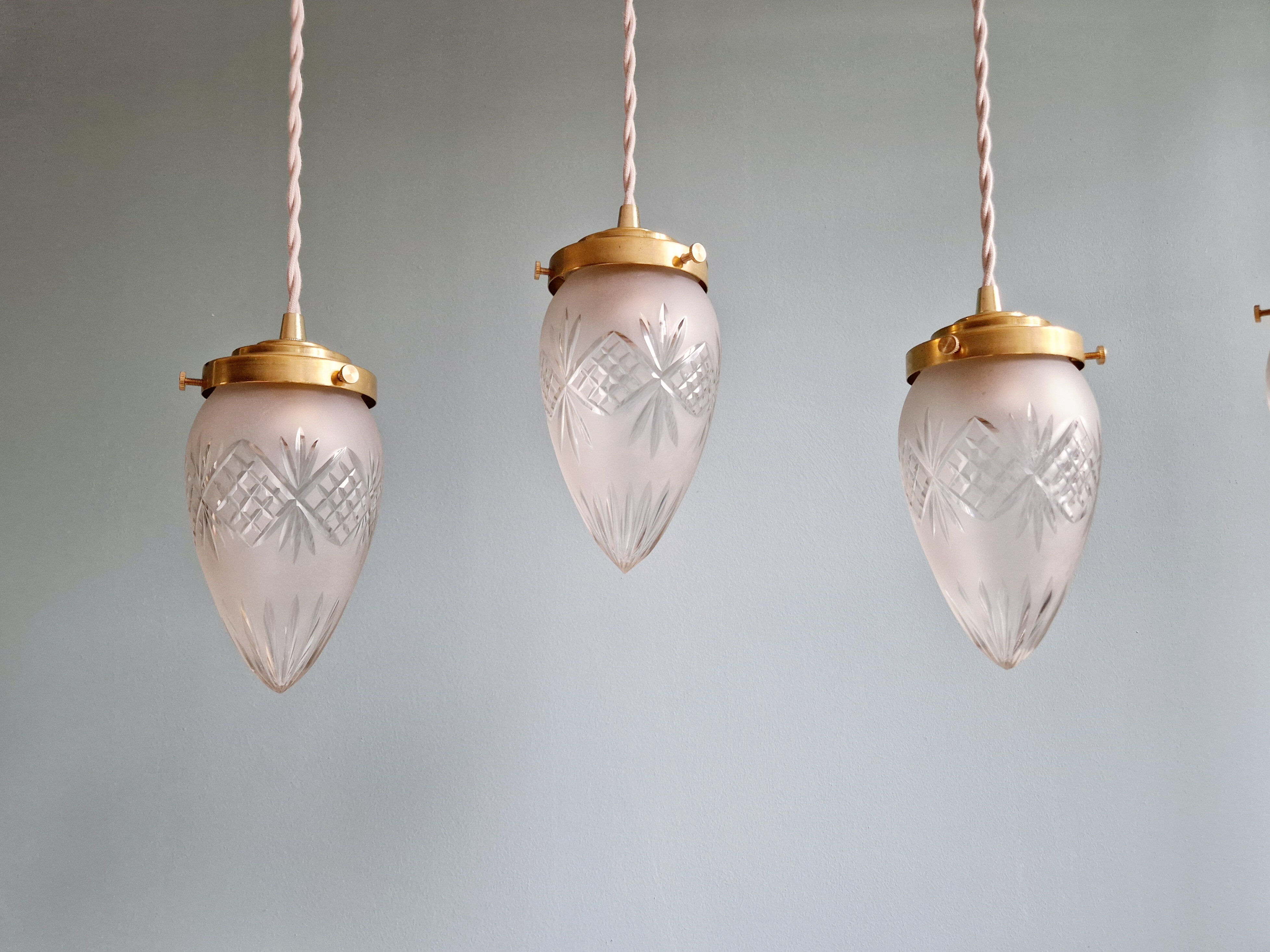 Frosted crystal suspension (3 available), early 20th century.
