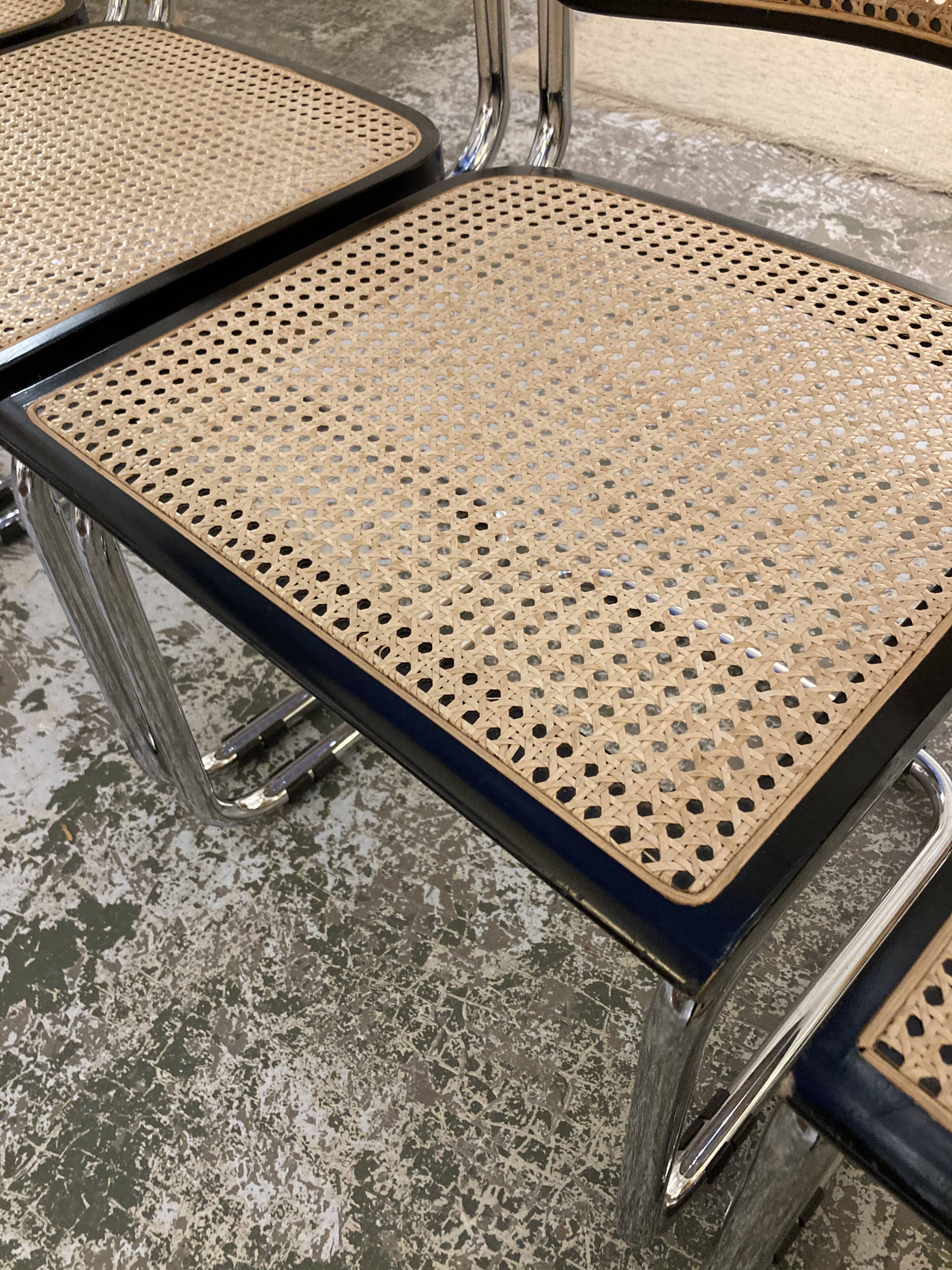 Series of 4 chairs B32 Cesca de Breuer