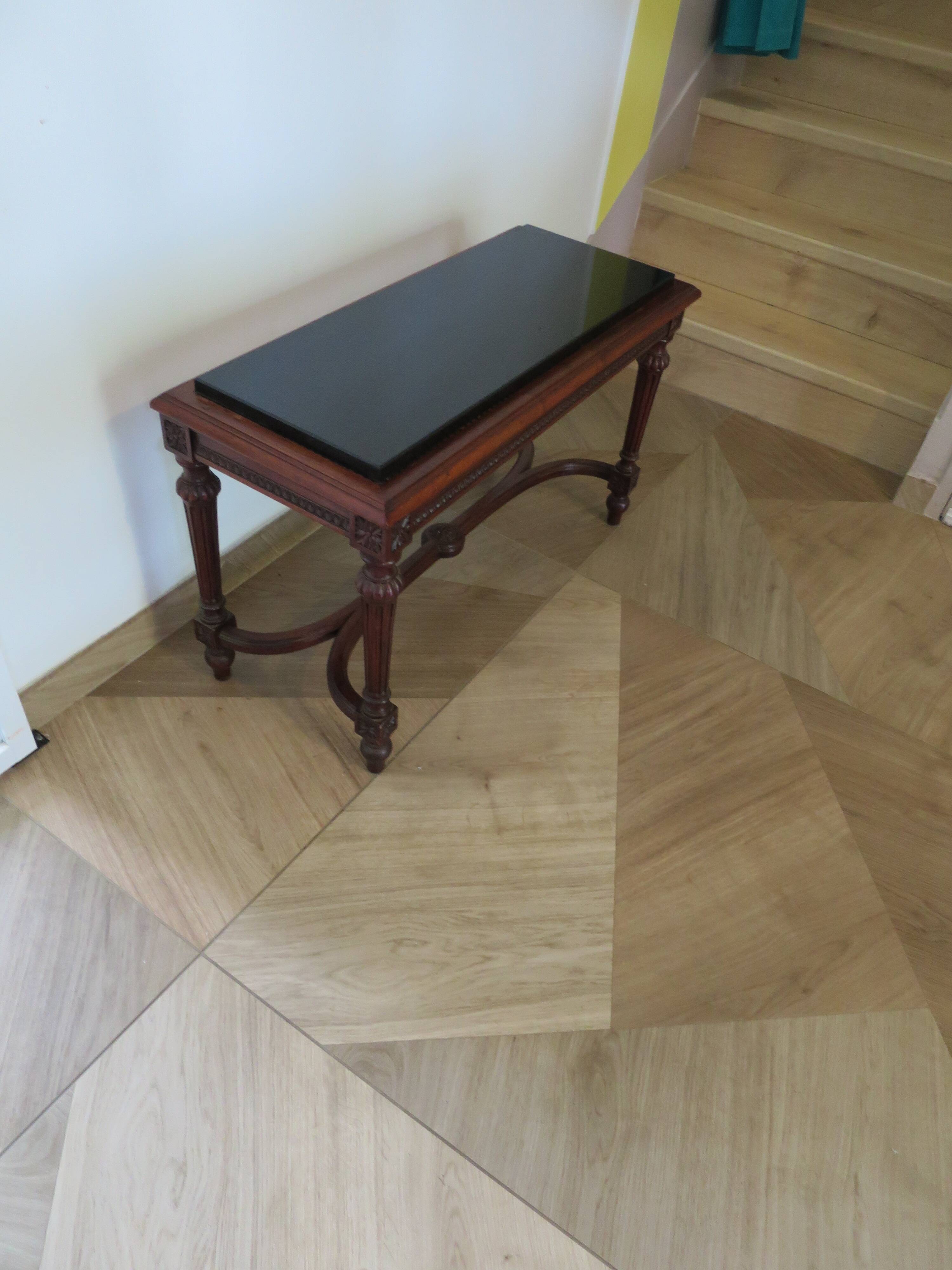 Coffee table - black marble top - Louis XIII style - H-shaped crossbar base