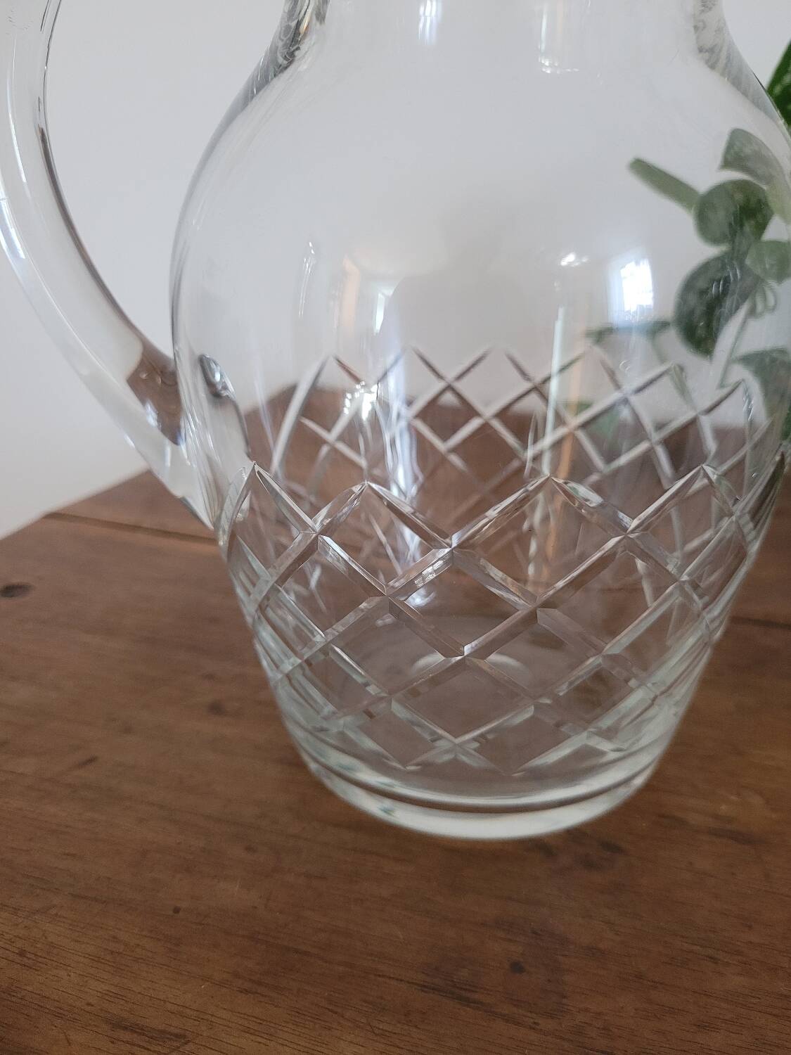 Chiseled/cut crystal pitcher