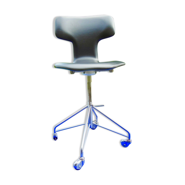Chaise secrétaire ''0569'' ou ''Marteau'' d'Arne Jacobsen pour Fritz Hansen