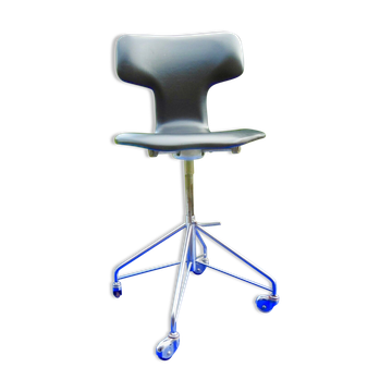 Arne Jacobsen for Fritz Hansen Chair secretary "0569" or "Hammer" original edition -vintage