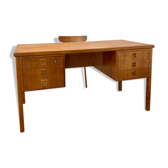 Office by Gunnar Tibergaard
