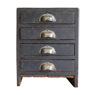Old drawers loom furniture