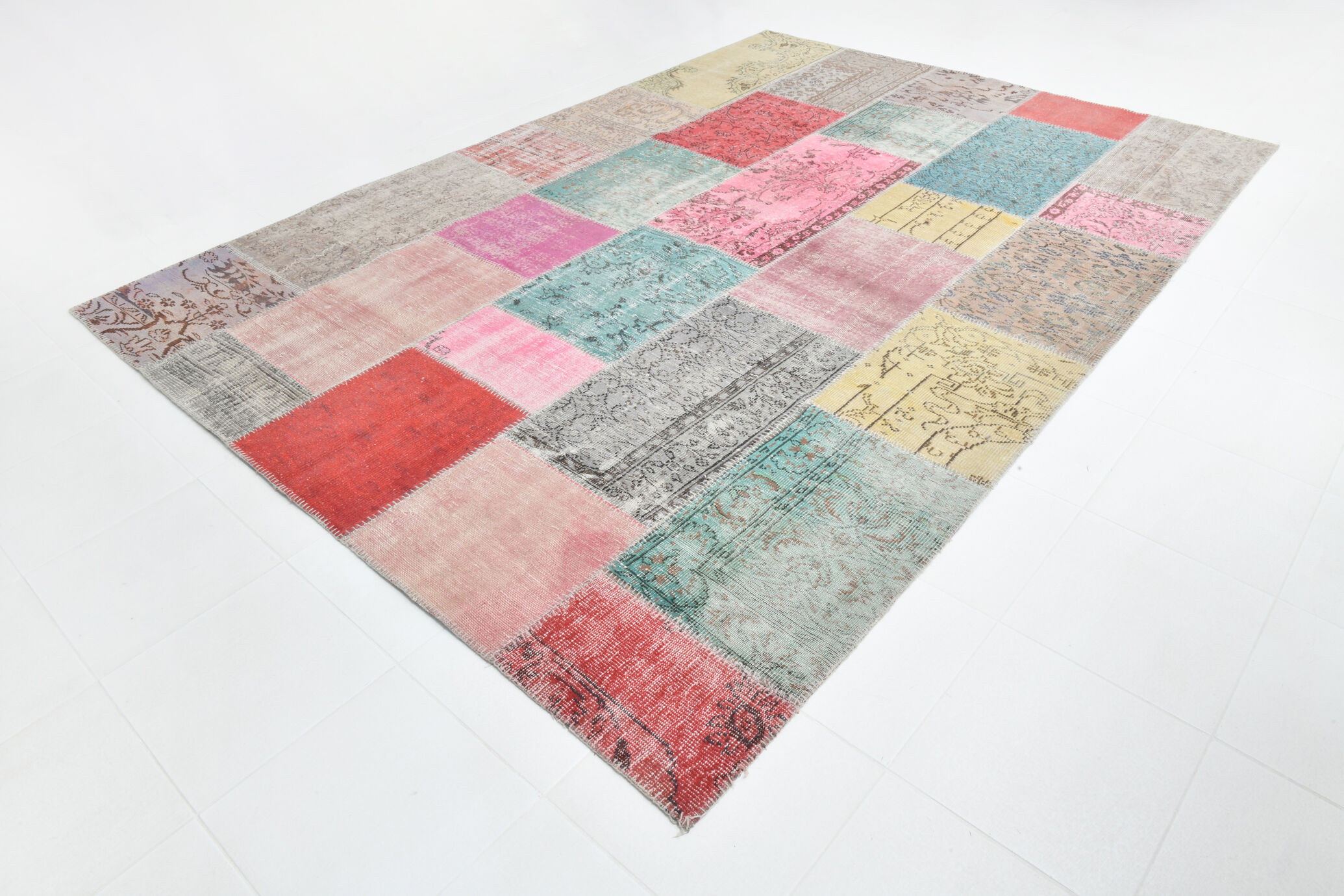 Distressed turkish rug 351x247cm