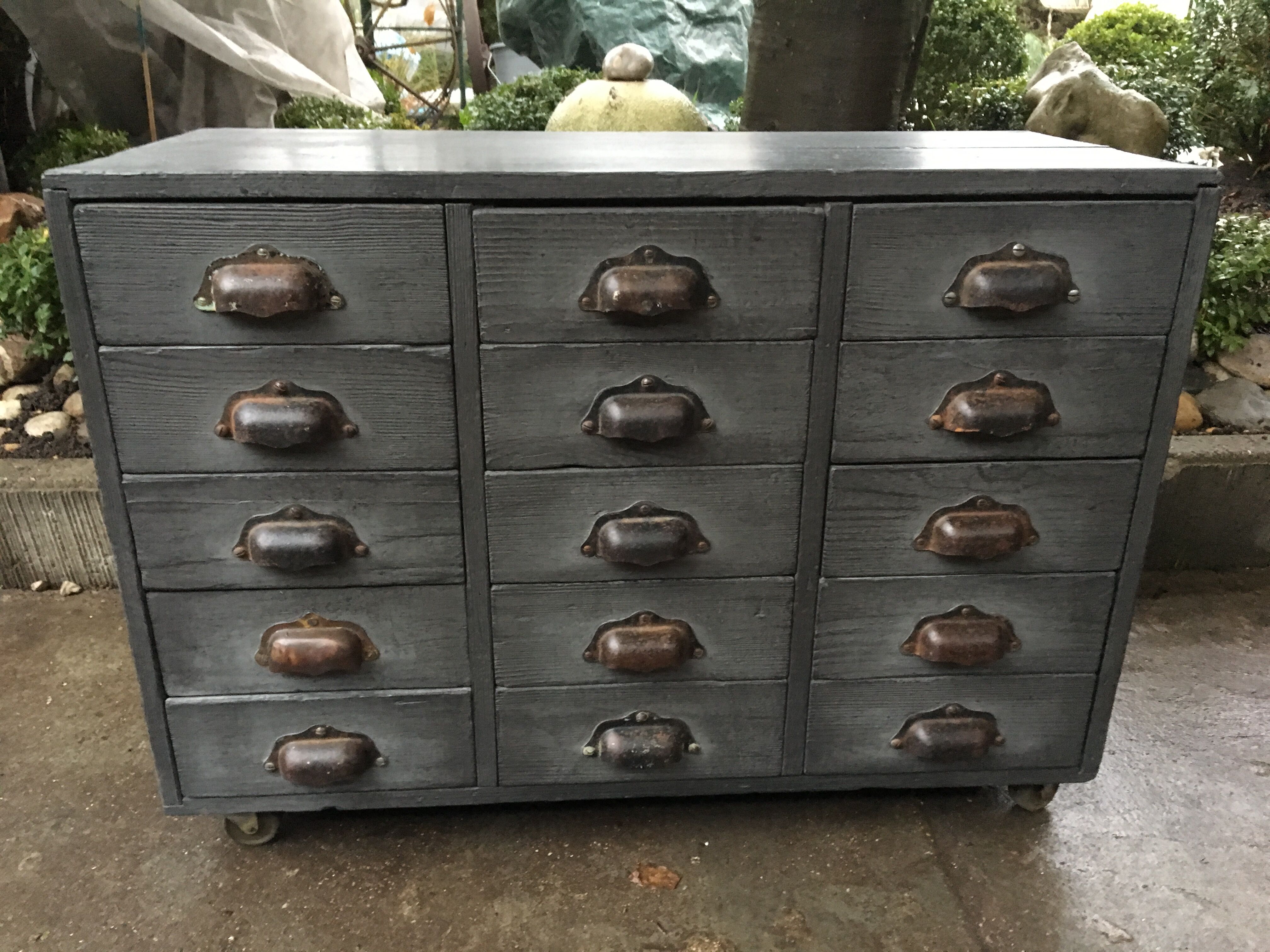 Furniture business with drawers