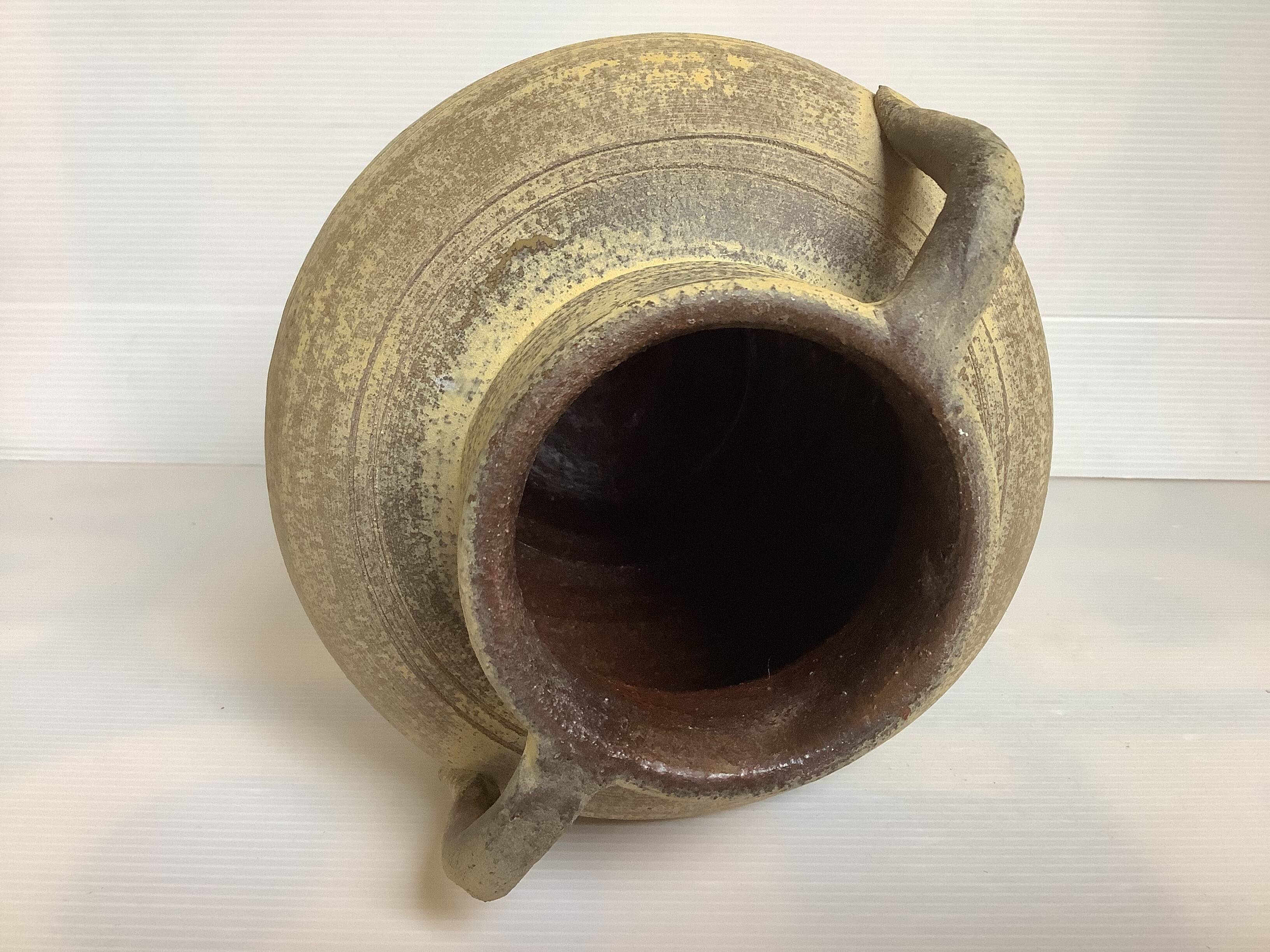 Vase trio of geometric colours