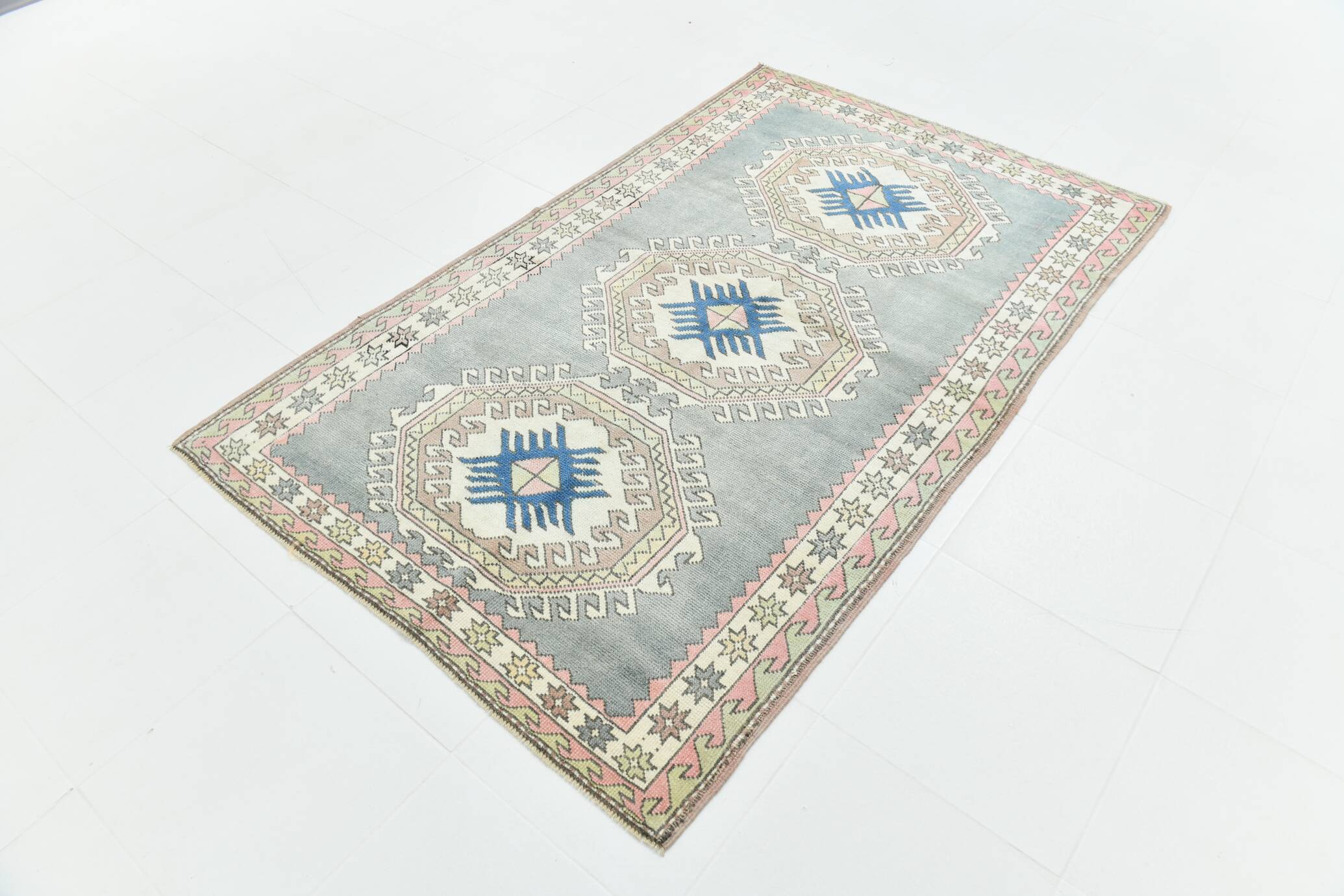 4x7 Oushak Light Green Oriental Vintage Rug, 128x206Cm