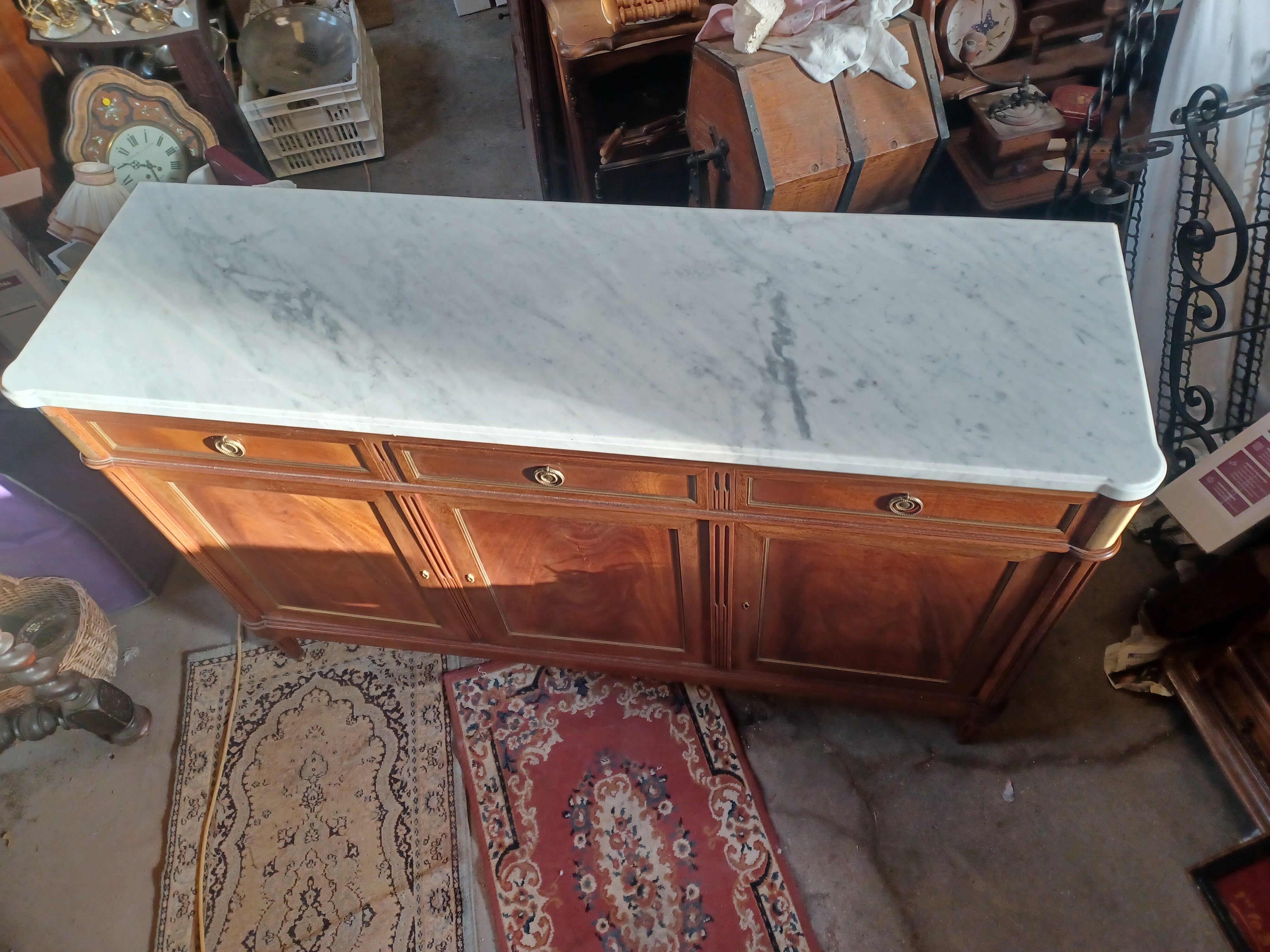 Enfilade style Louis XVI