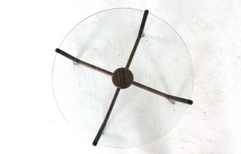 Round glass coffee table 'Summerseat'