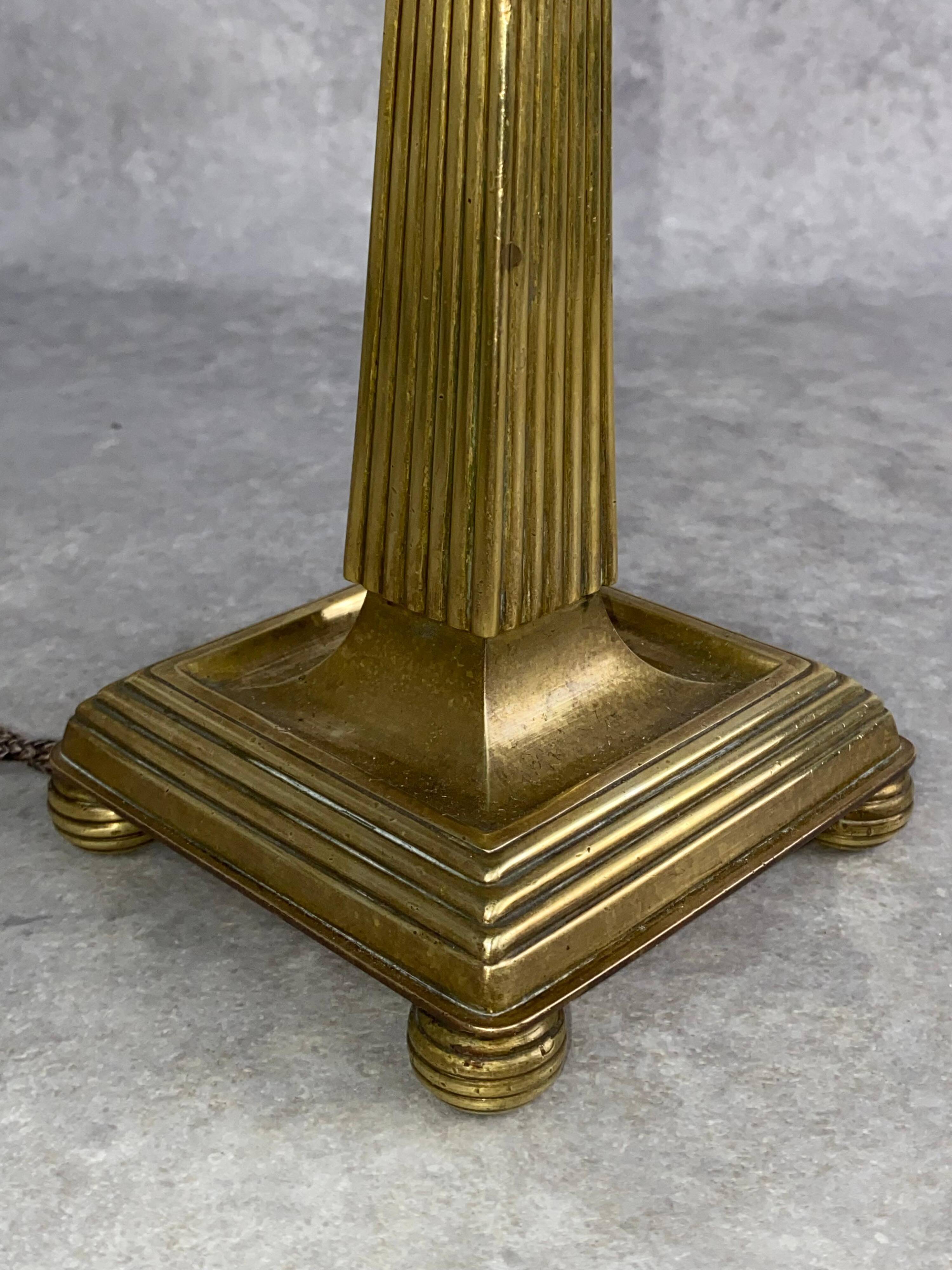 Lampe de table en laiton dans le style de la sécession viennoise
