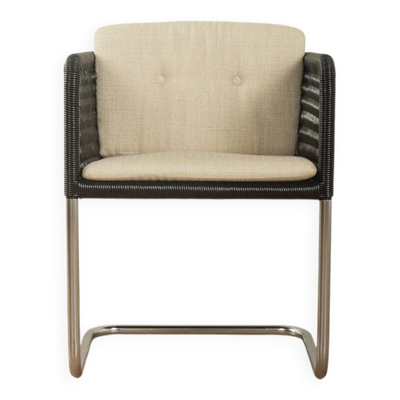 Chaise cantilever D44 par Tecta, années 1980, en maille noire, cadre en chrome.