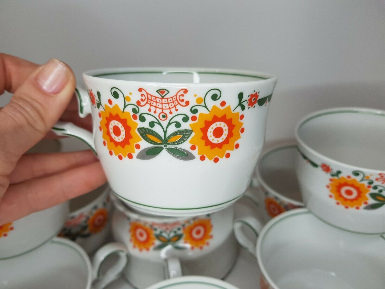 11 cups coffee and sugar pot décor lotus orange 70s