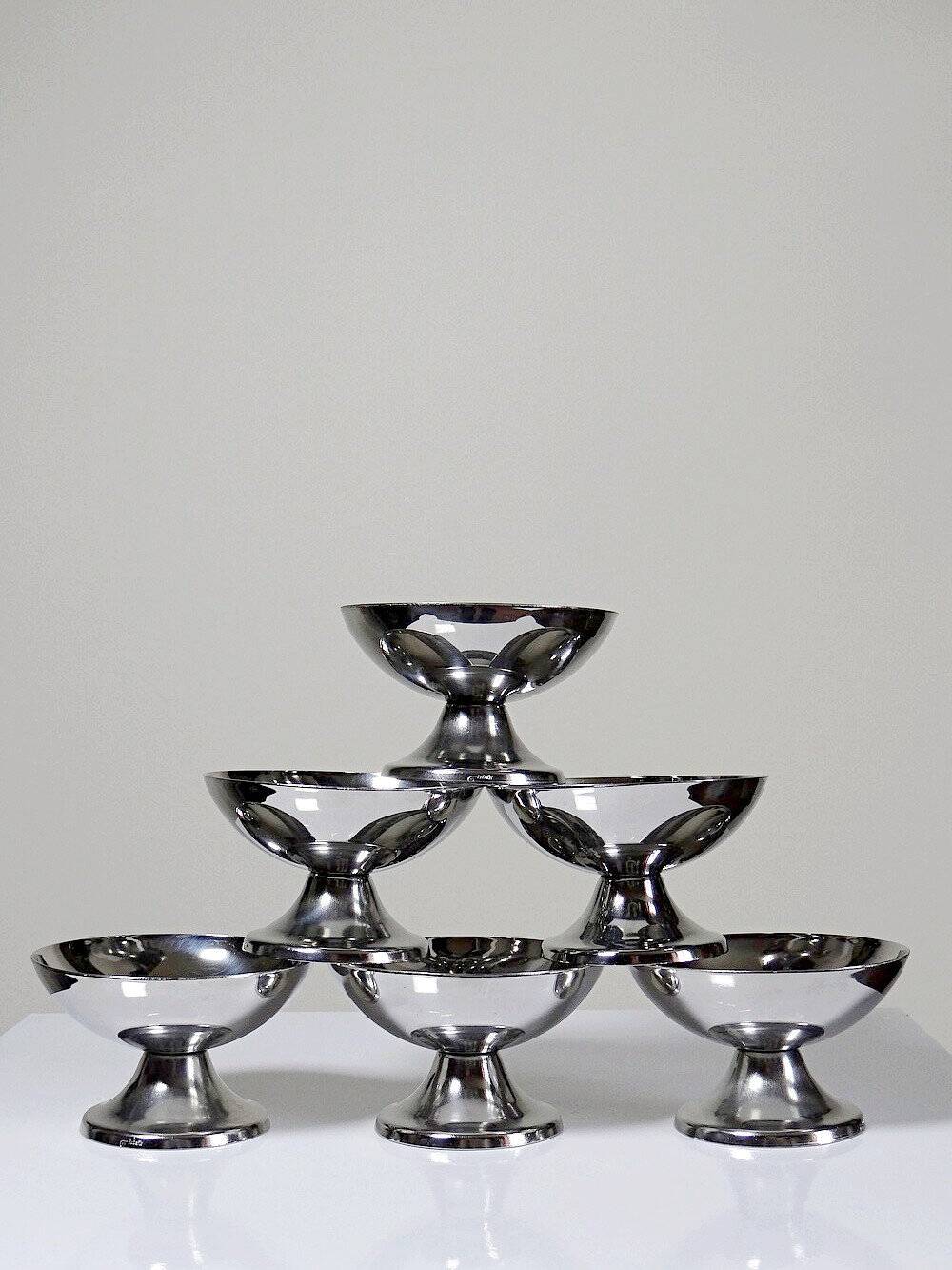 6 vintage bistro-style stainless steel dessert bowls on feet