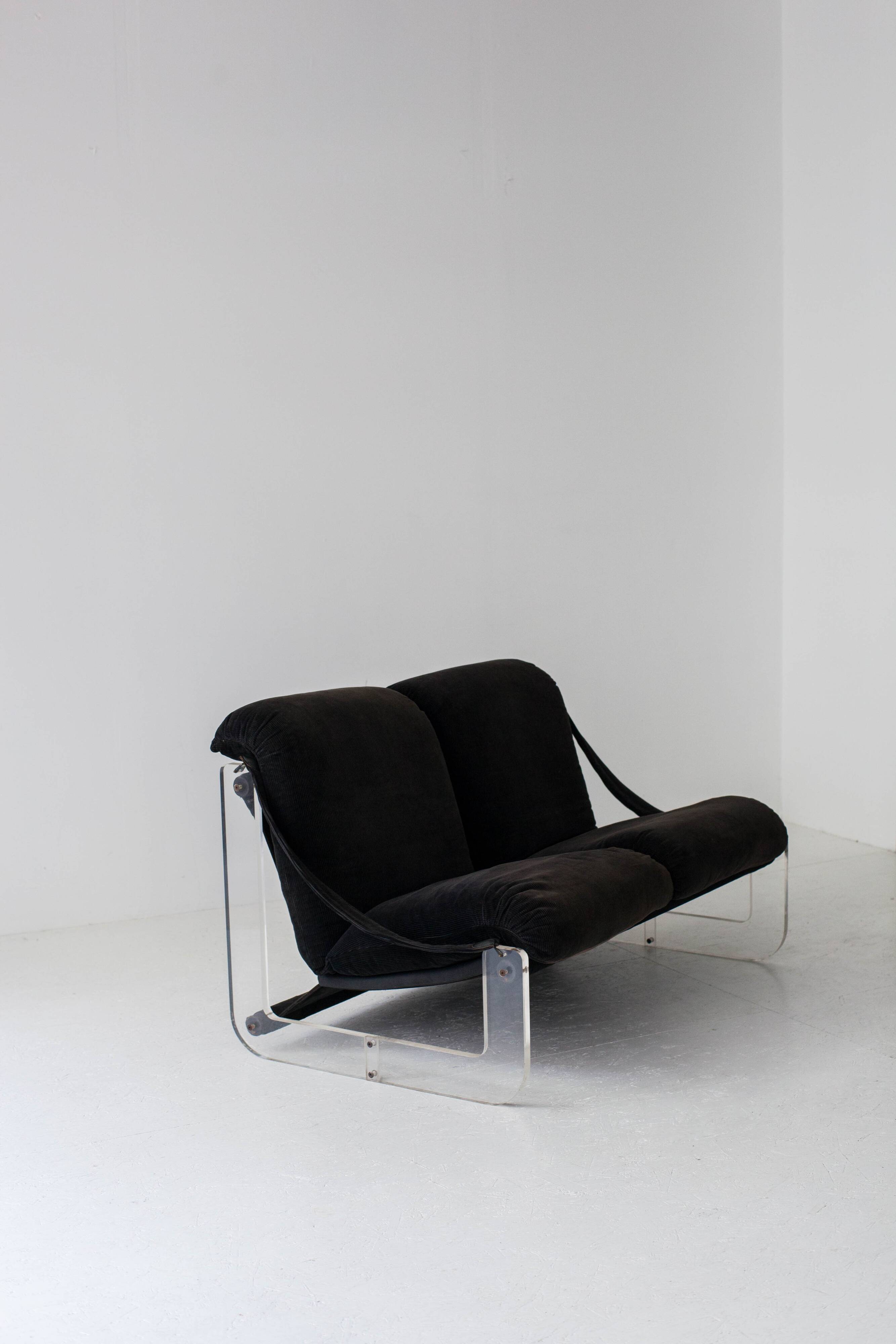 ‘IN' 2-seater by Roberto Lera for Art & Form Italy