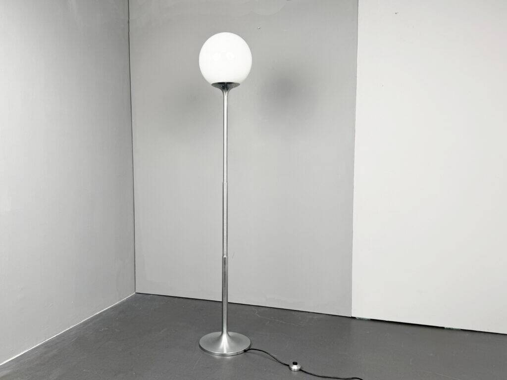 “Polluce” extendable floor lamp by Anna Fasolis & Enzo Mari for Artemide, 1960s
