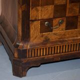 Rare commode with continental marquetry parquetry circa 1780