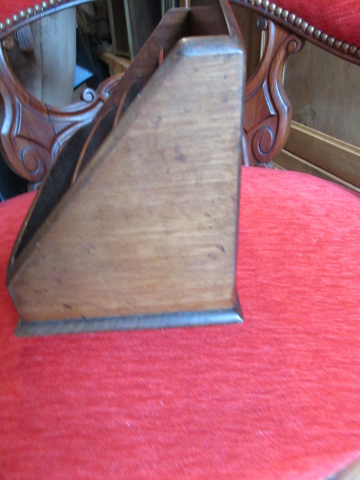Mahogany mail carrier