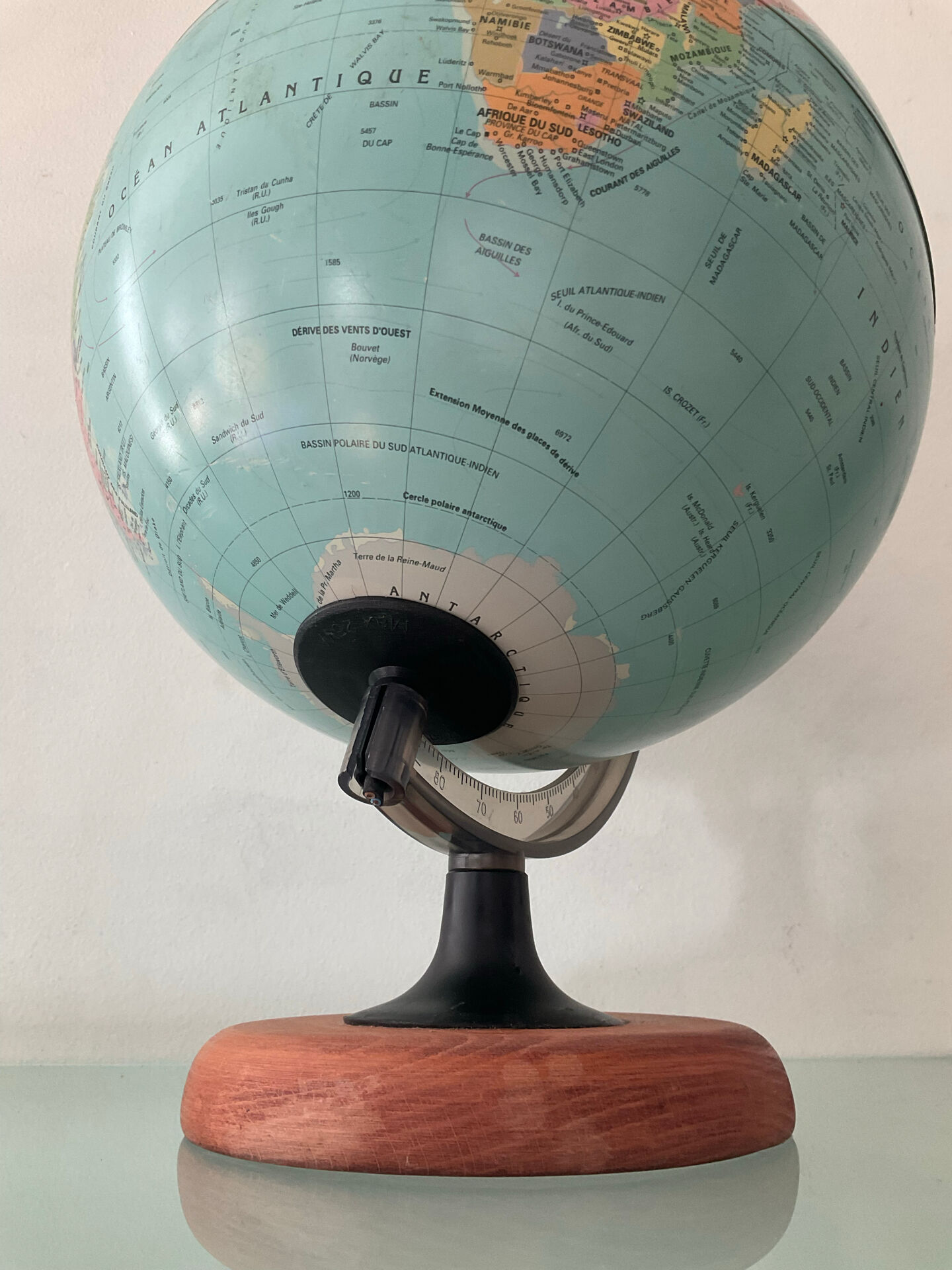 Globe terrestre vintage des années 70-80
