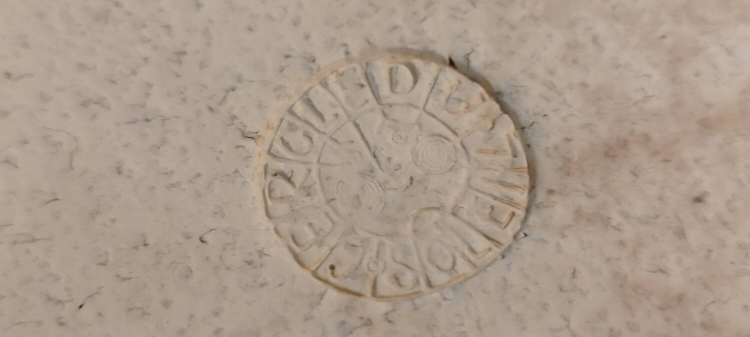 Jacqueline Hubin/Capron Vallauris trivet