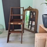 Library stepladder convertible into coffee table