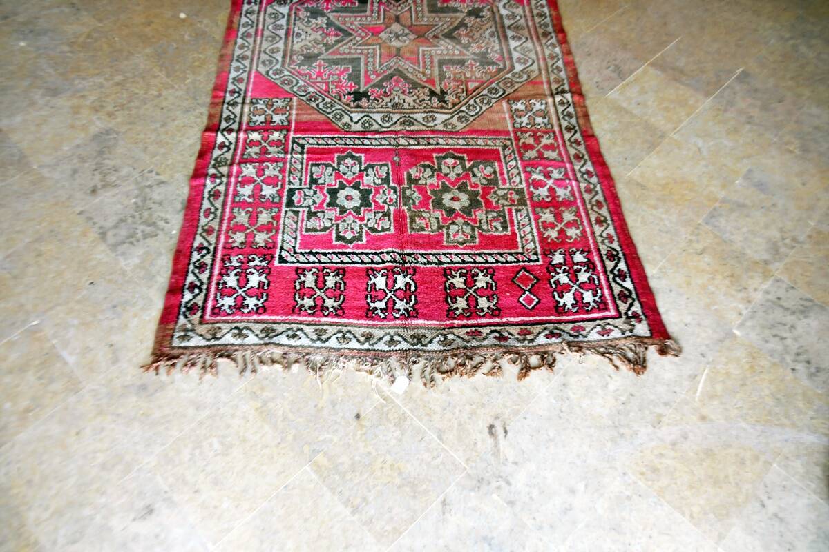 Vintage Boujaad rug 300 x 145 cm
