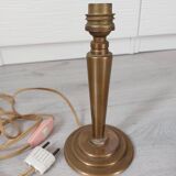 Lamp base