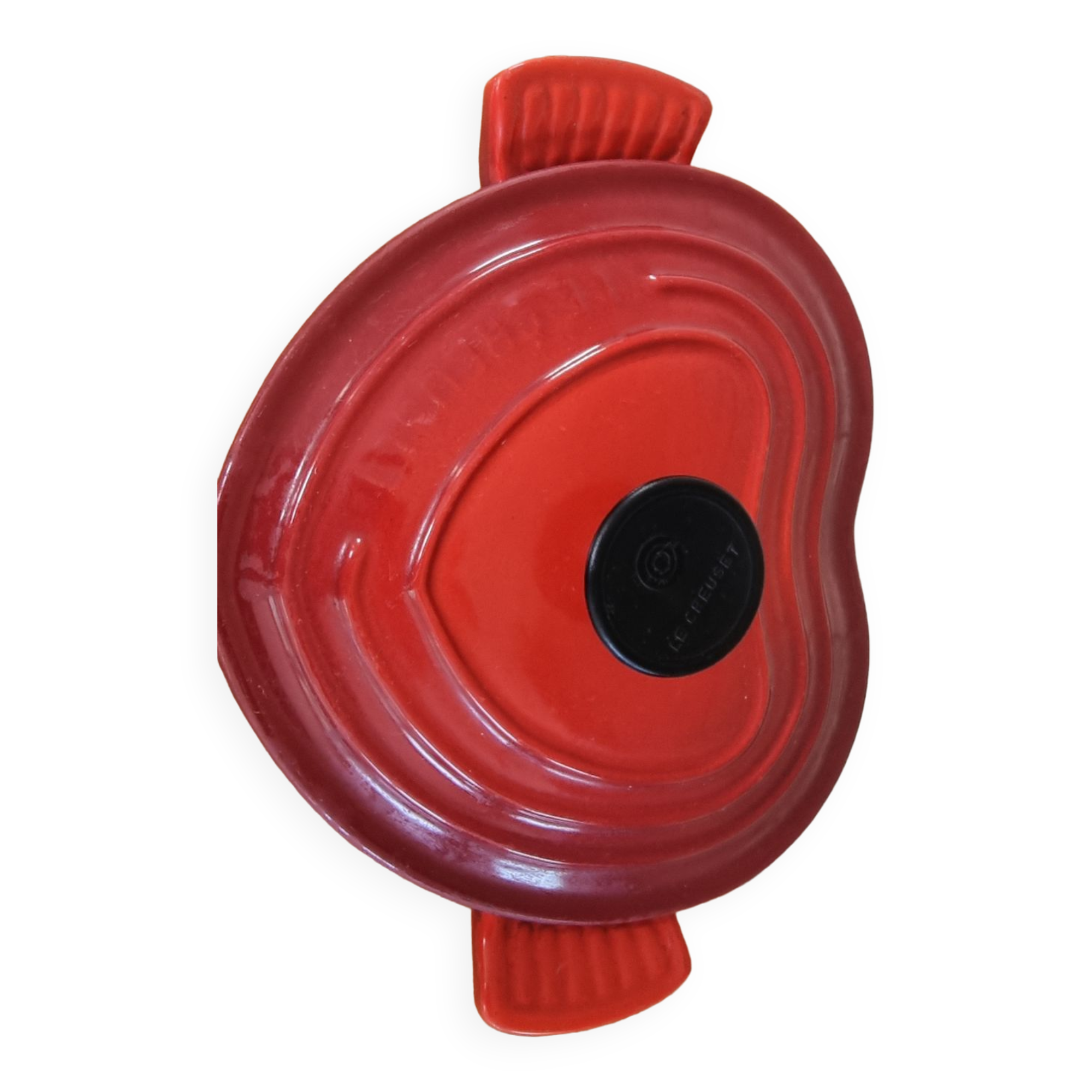 Cocotte Le Creuset . Heart cast iron cherry color.